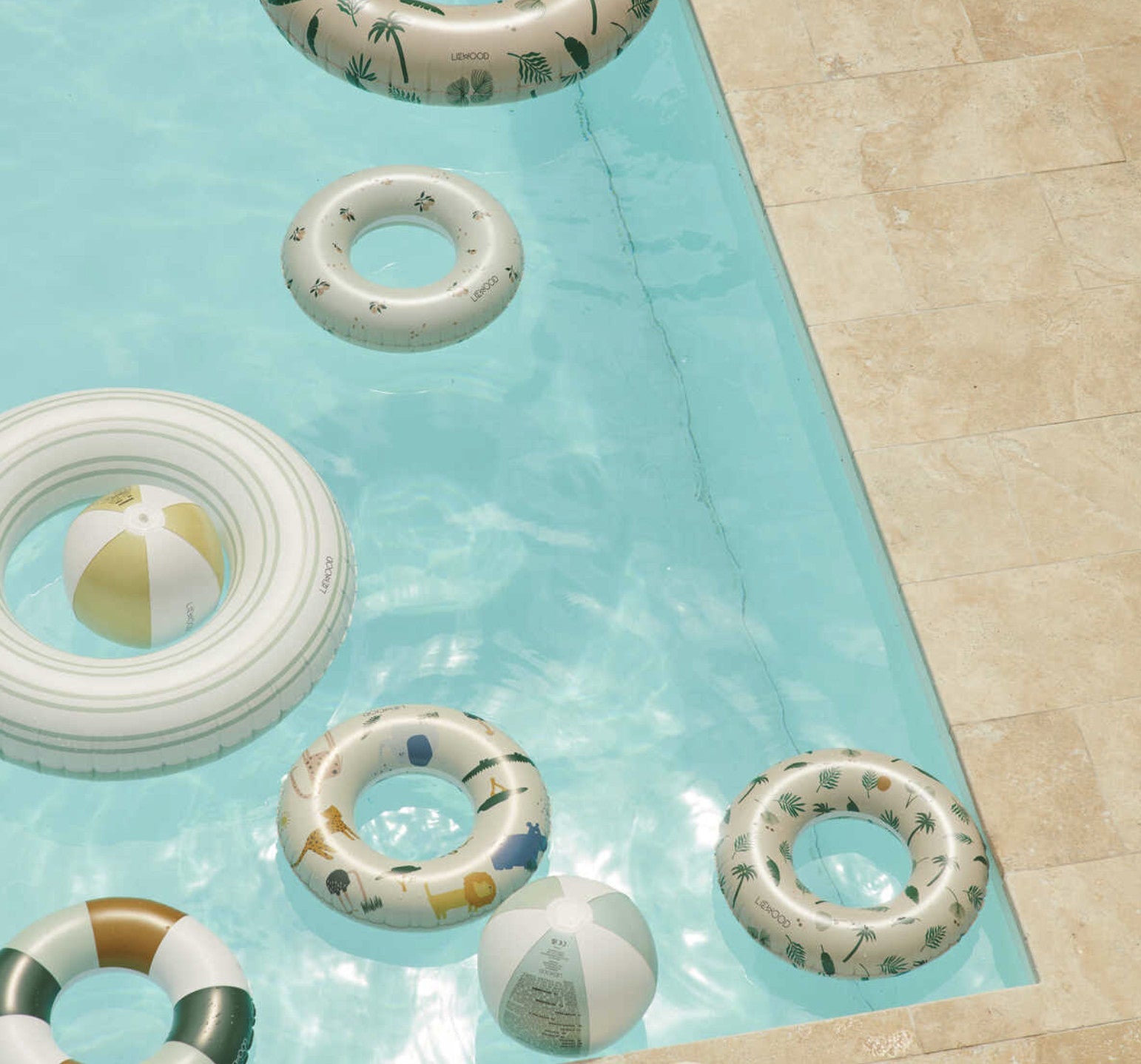 Coole Bademode mit UV Schutz