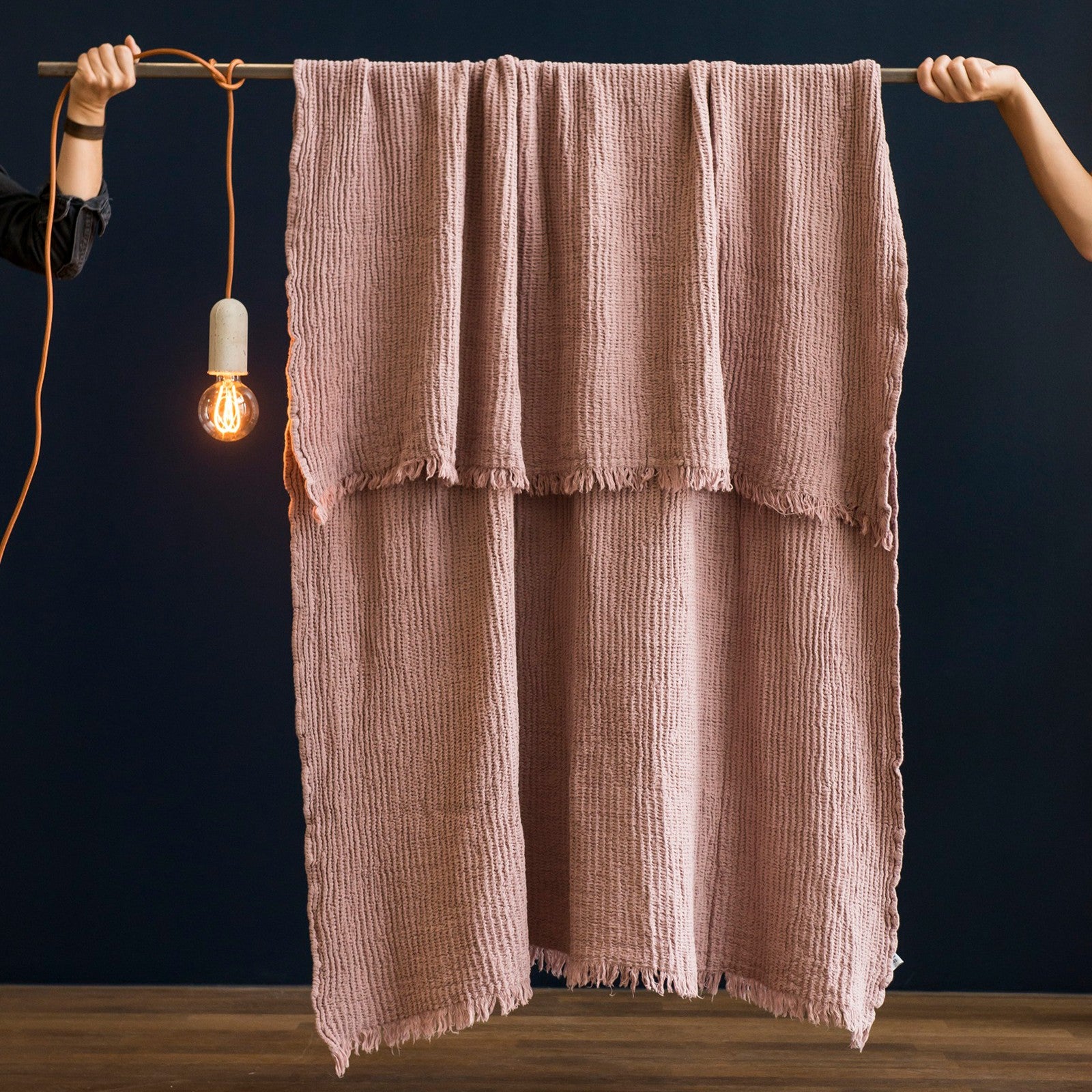 Marta, blanket 130x170 cm ash rose