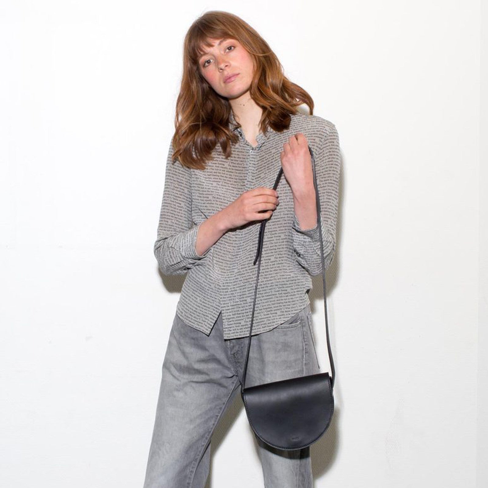 Crossbody Bag Halbrund Black