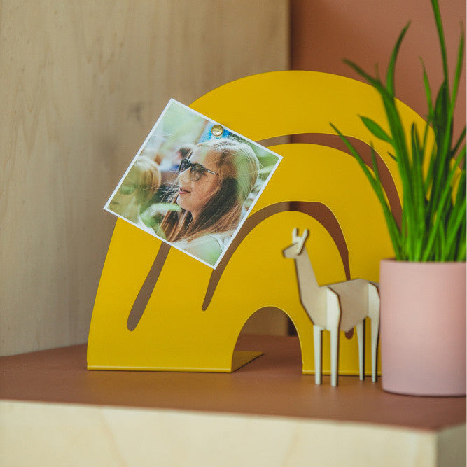 Hakuna rainbow magnetic board - Standing - Mustard yellow