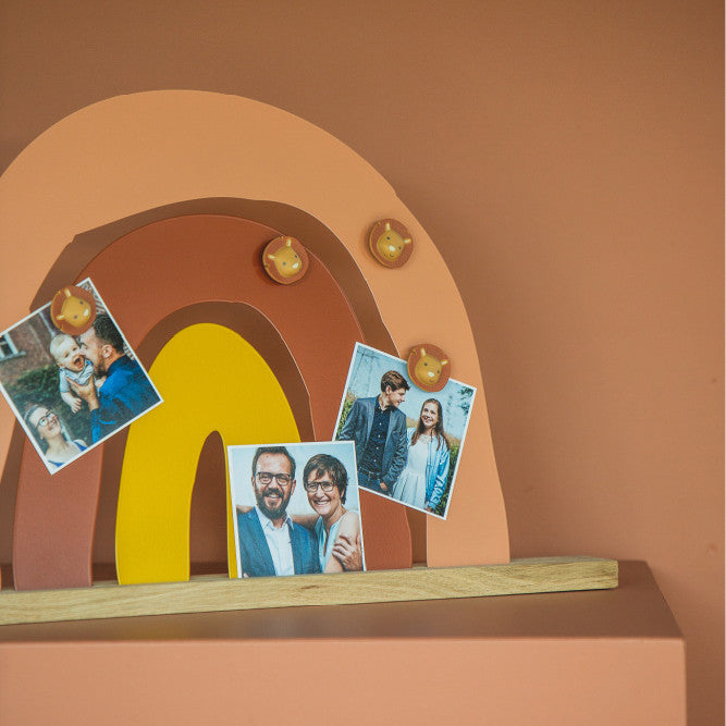 Hakuna rainbow magnetic board with oak holder - Multi