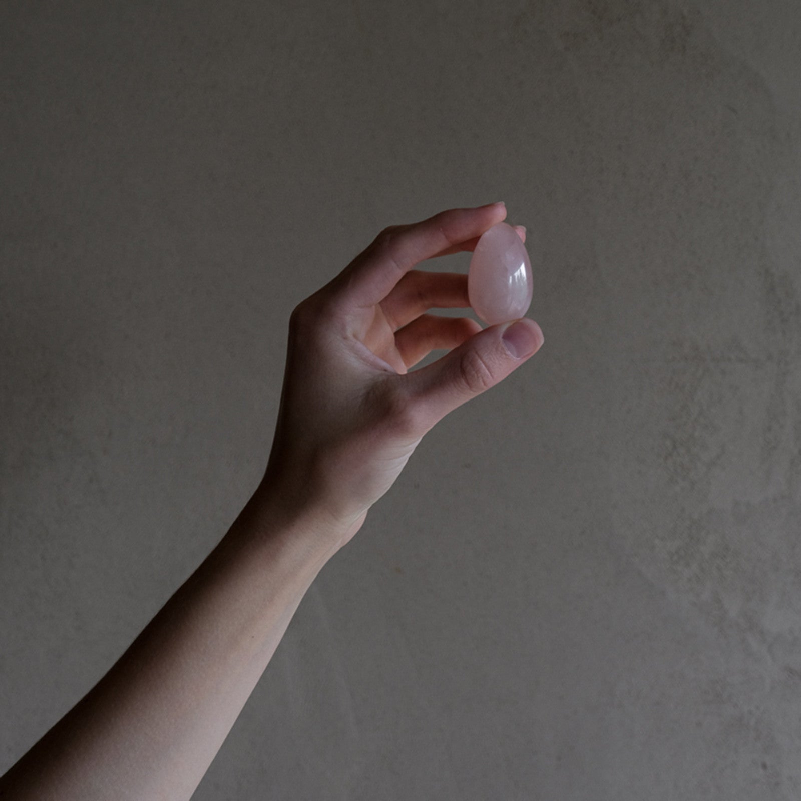 Oeuf de Yoni Quartz rose S (30x20mm)