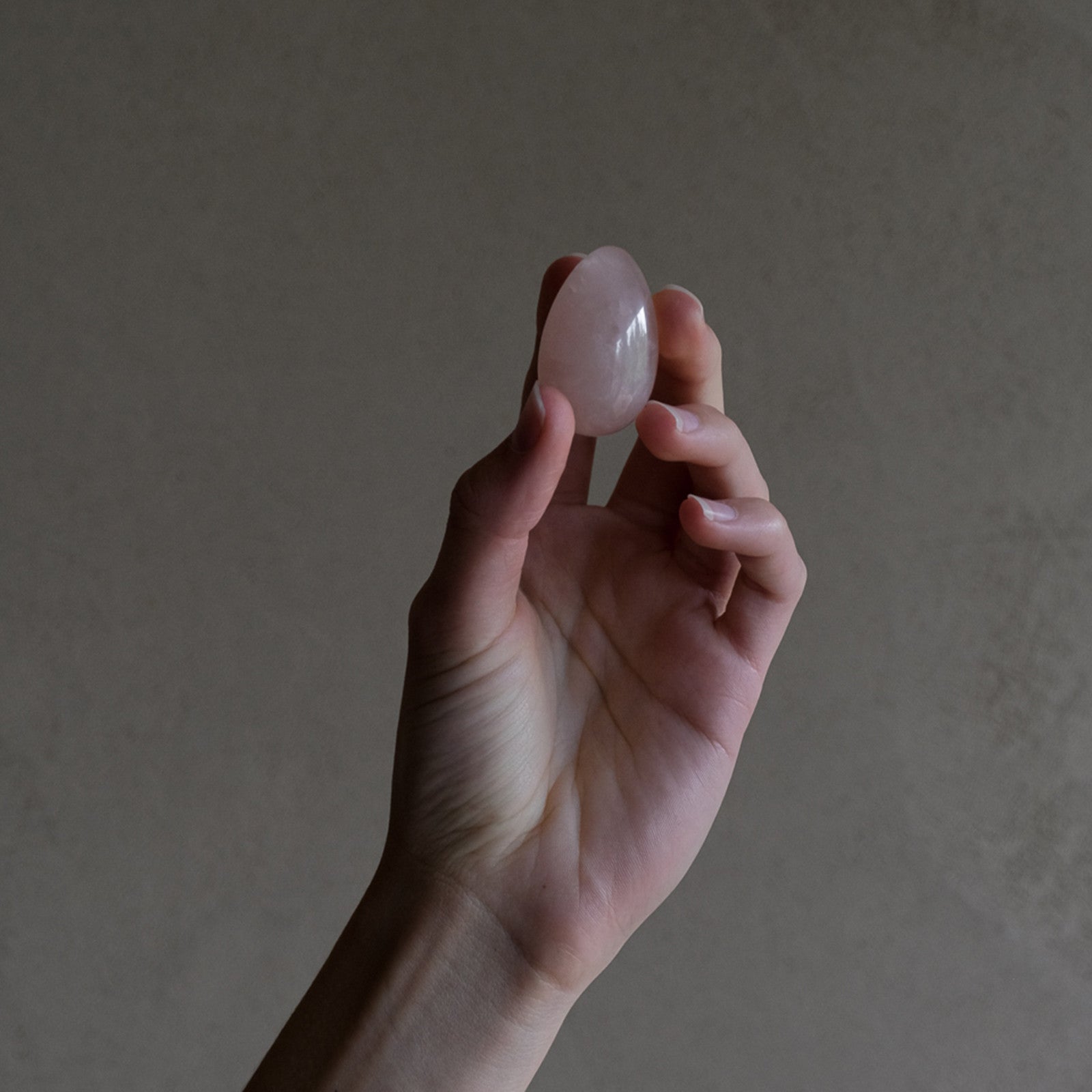 Oeuf de Yoni Quartz rose S (30x20mm)