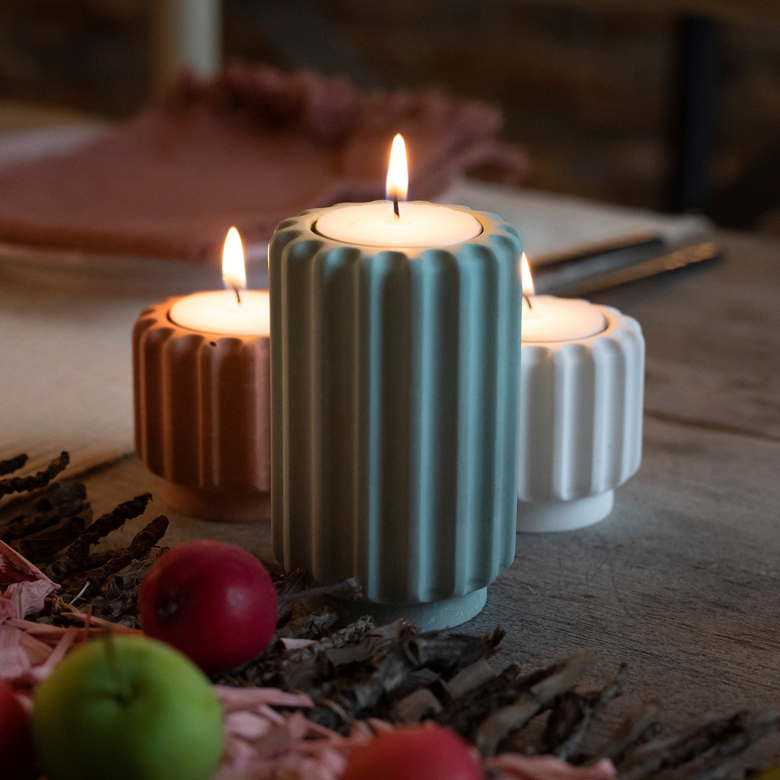 Dentelles tea light holder - tall - eucalyptus