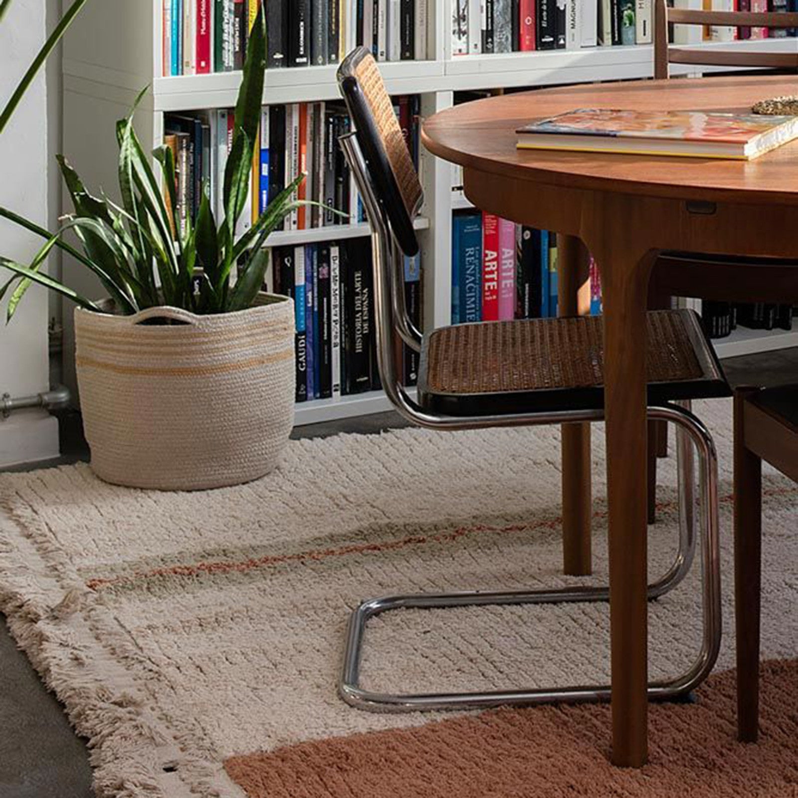 Twin Amber storage basket