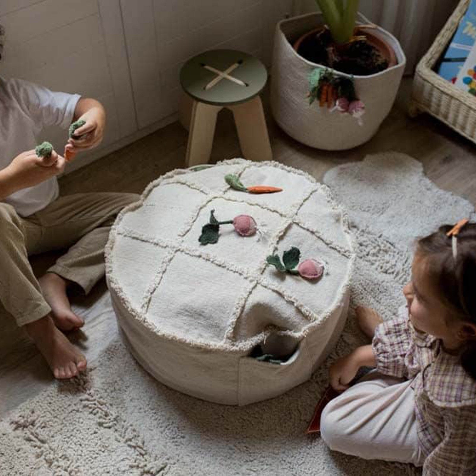 Tic-Tac-Toe seat cushion