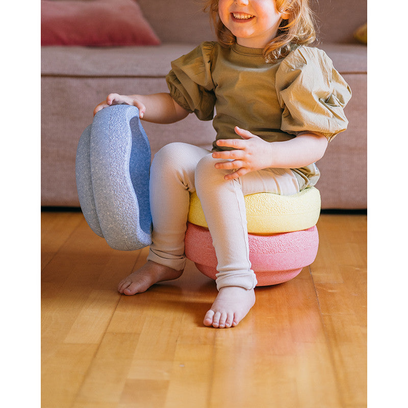 Stapelstein pastel primary