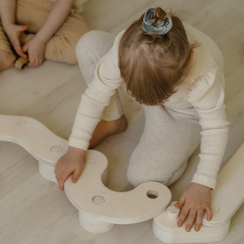 Polku L birch balance beam