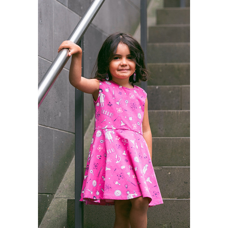 Wissenschaftlerinnen Kleid Pink