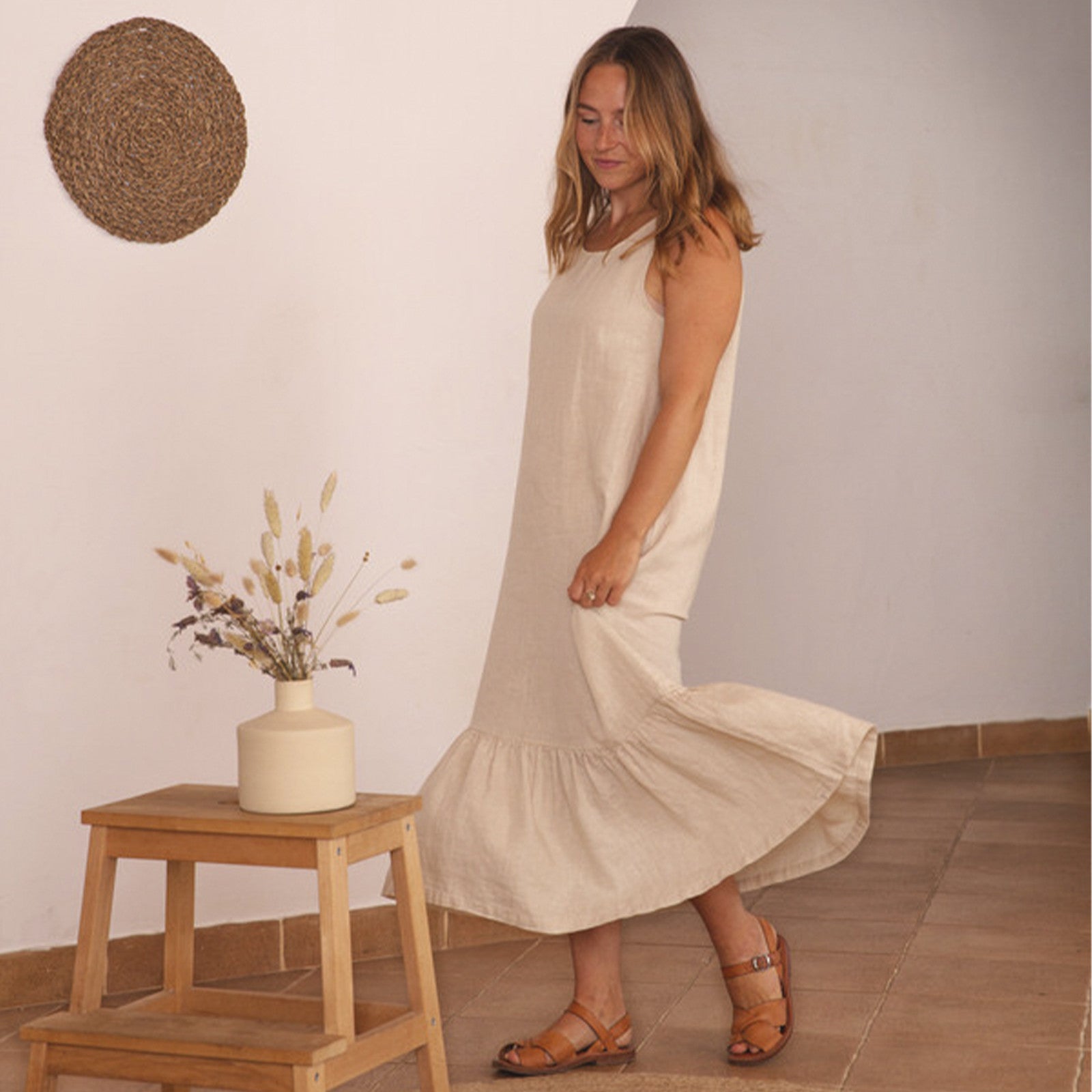 Dress Linen Almond