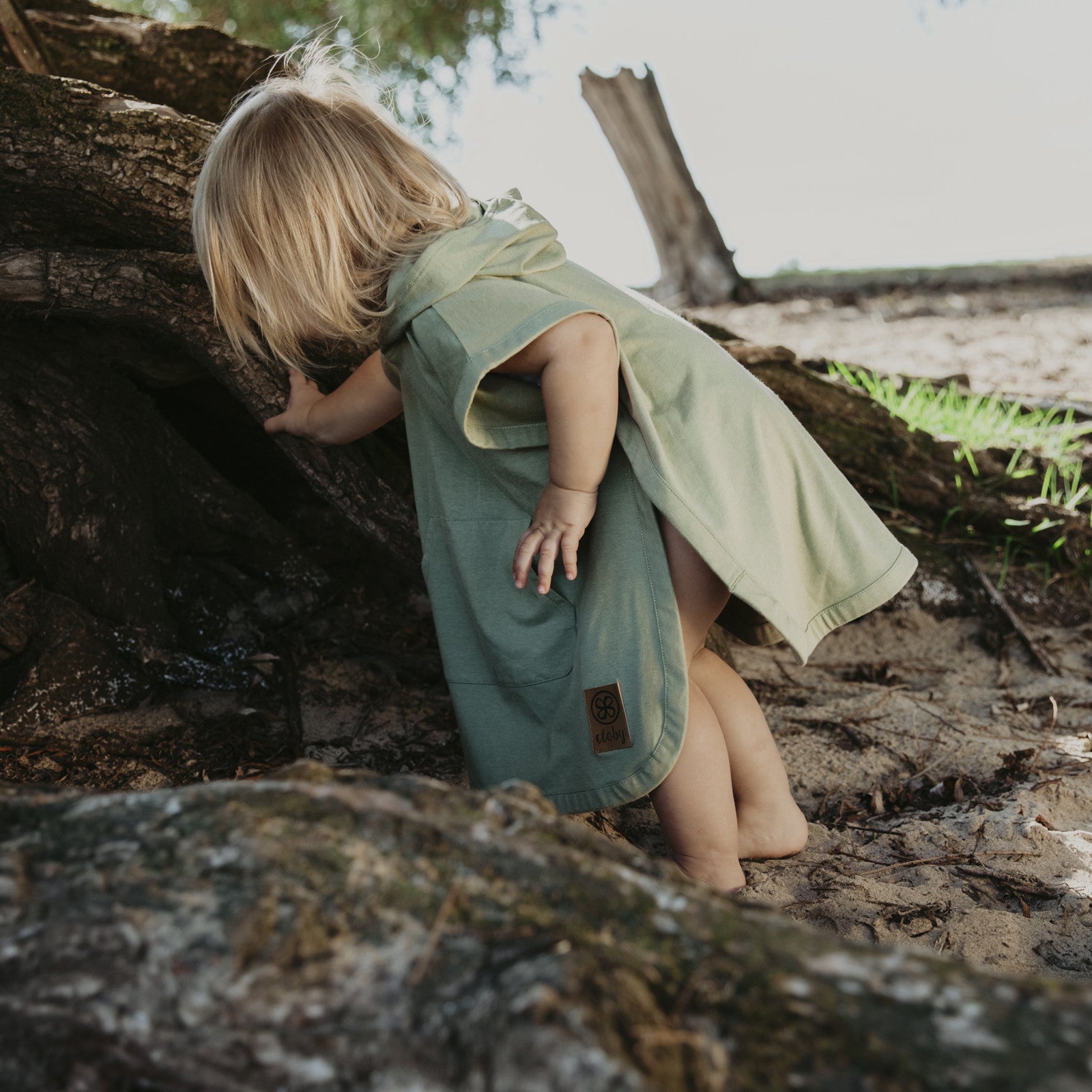 UV Poncho Olive Green