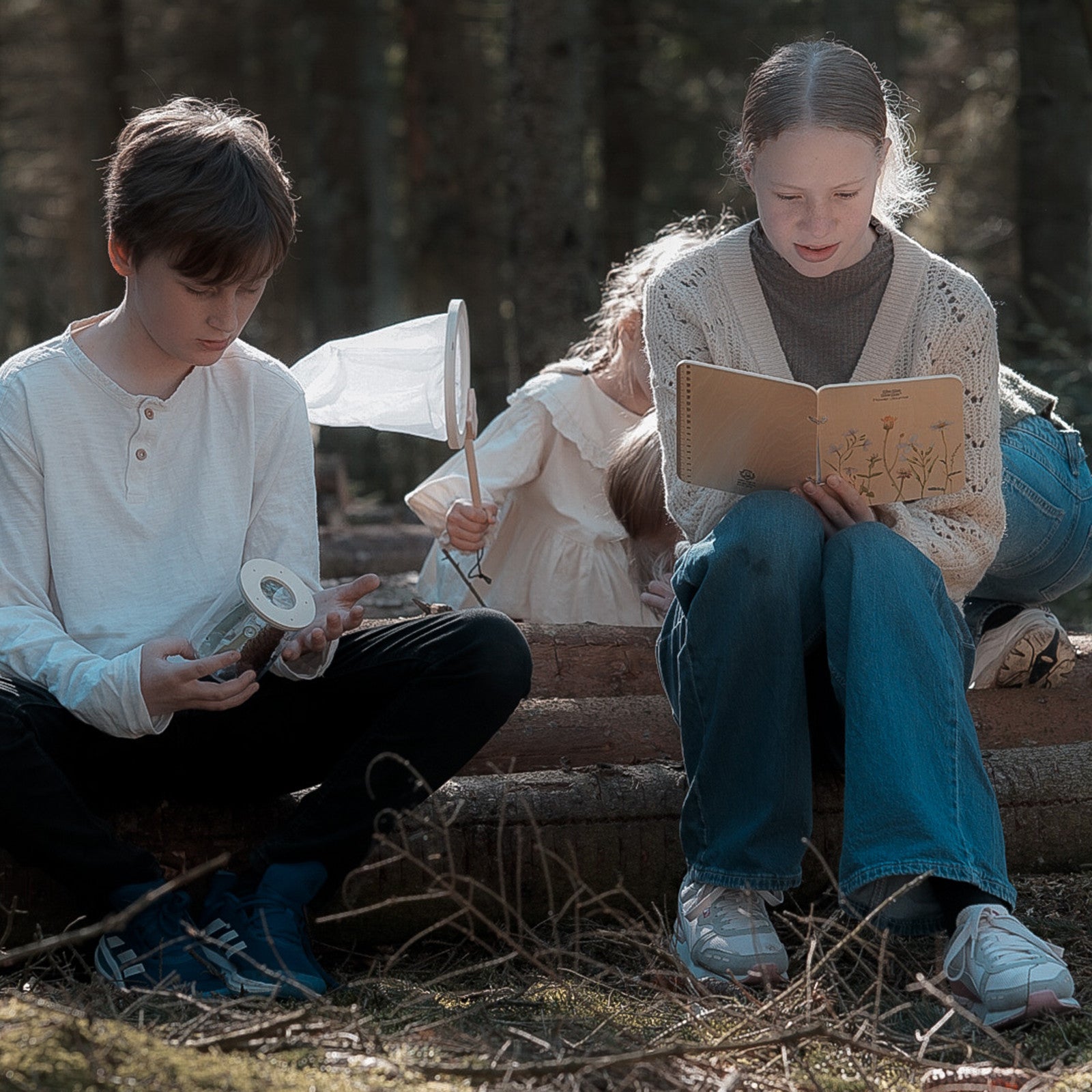 Blumenjournal mit Bleistift aus Holz