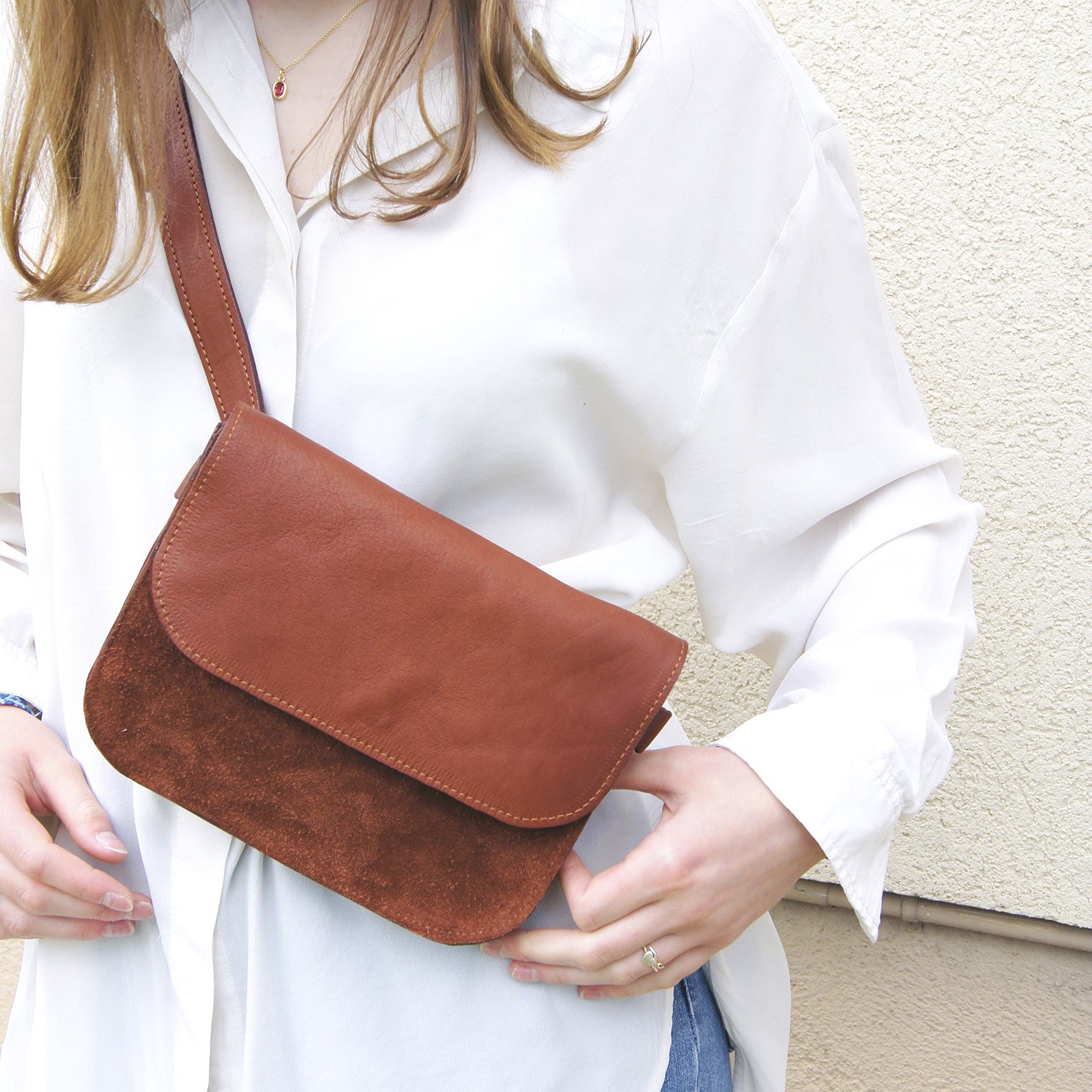 Crossbody Bag Brown 22 x 18 x 3 cm