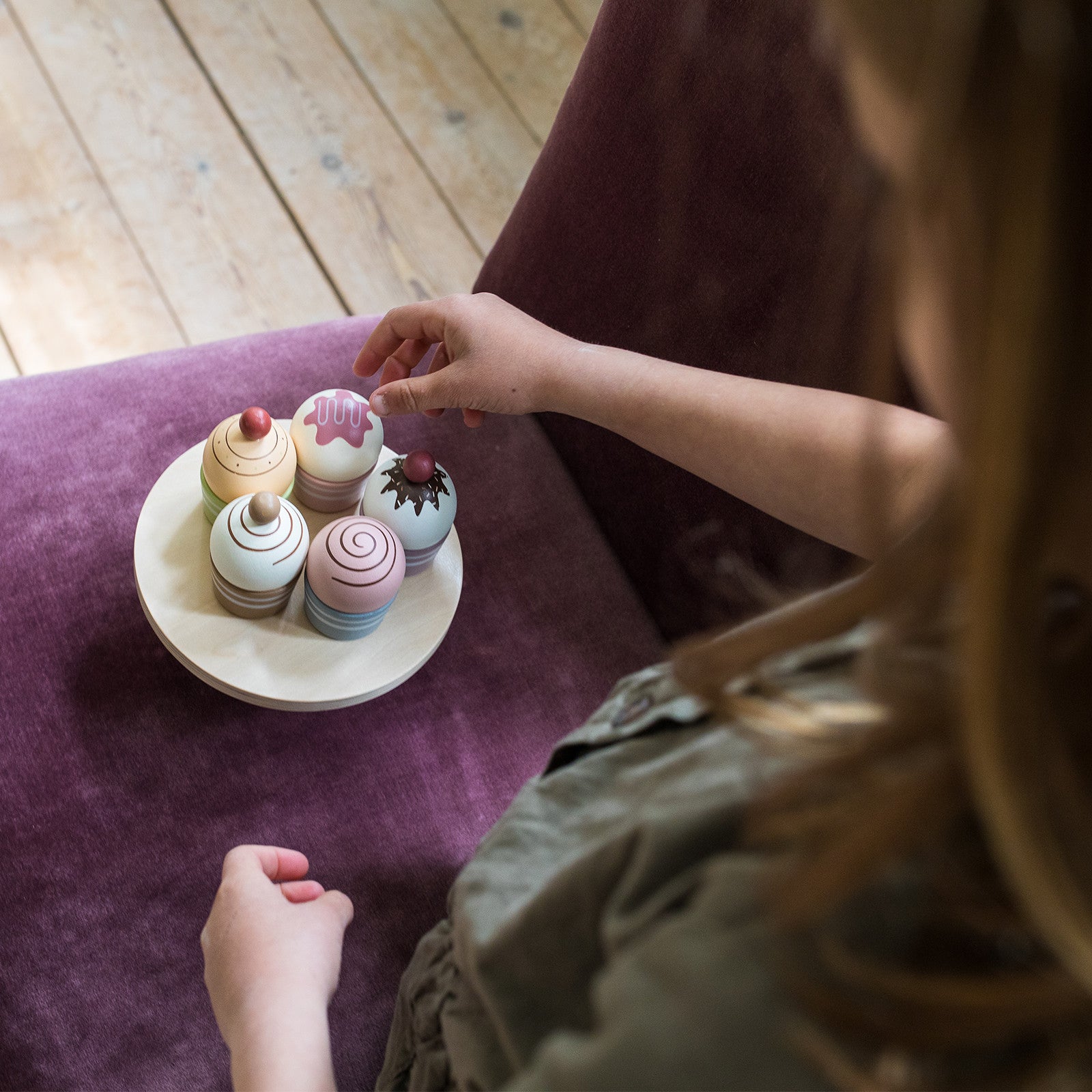 Cupcakes sur présentoir à gâteaux