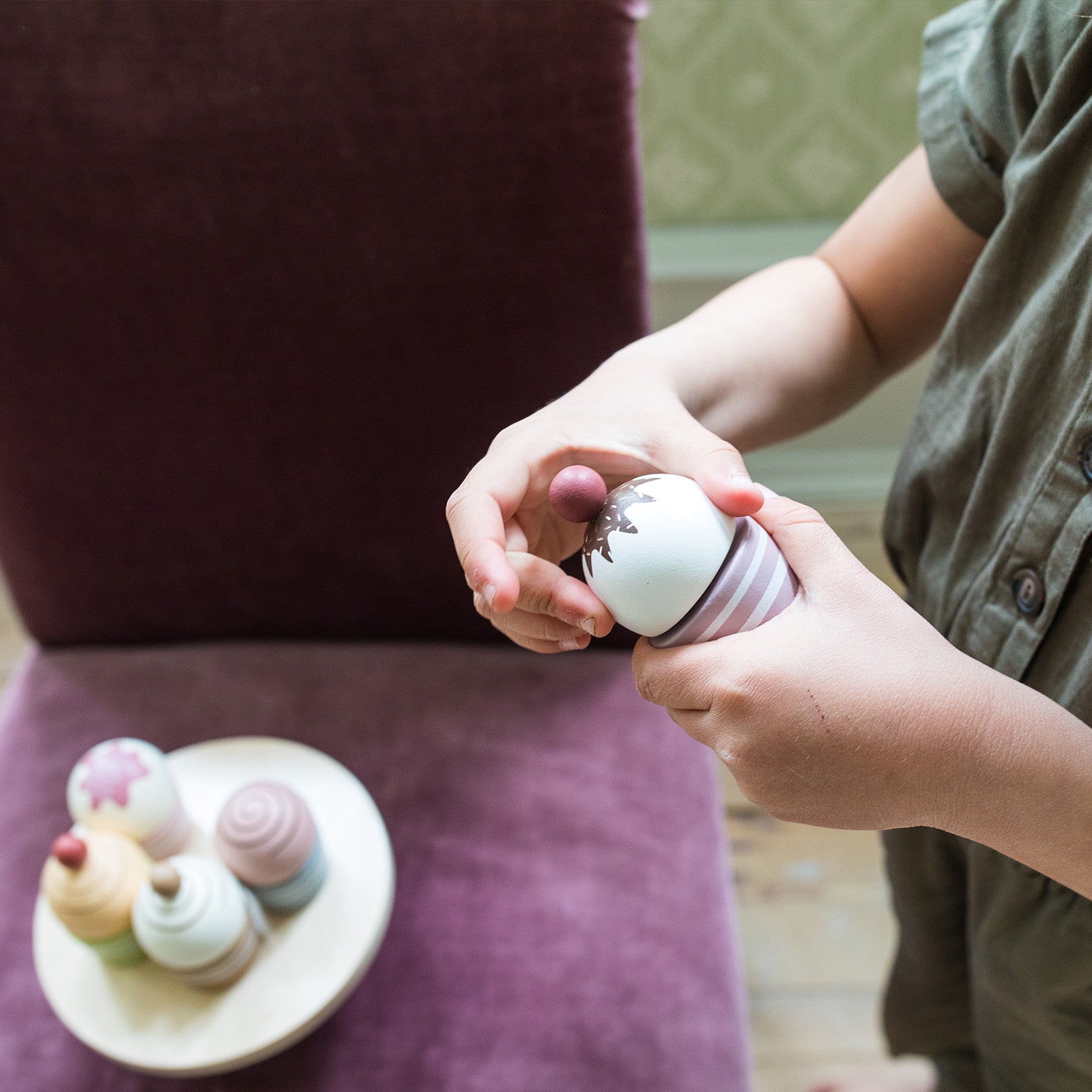 Cupcakes sur présentoir à gâteaux