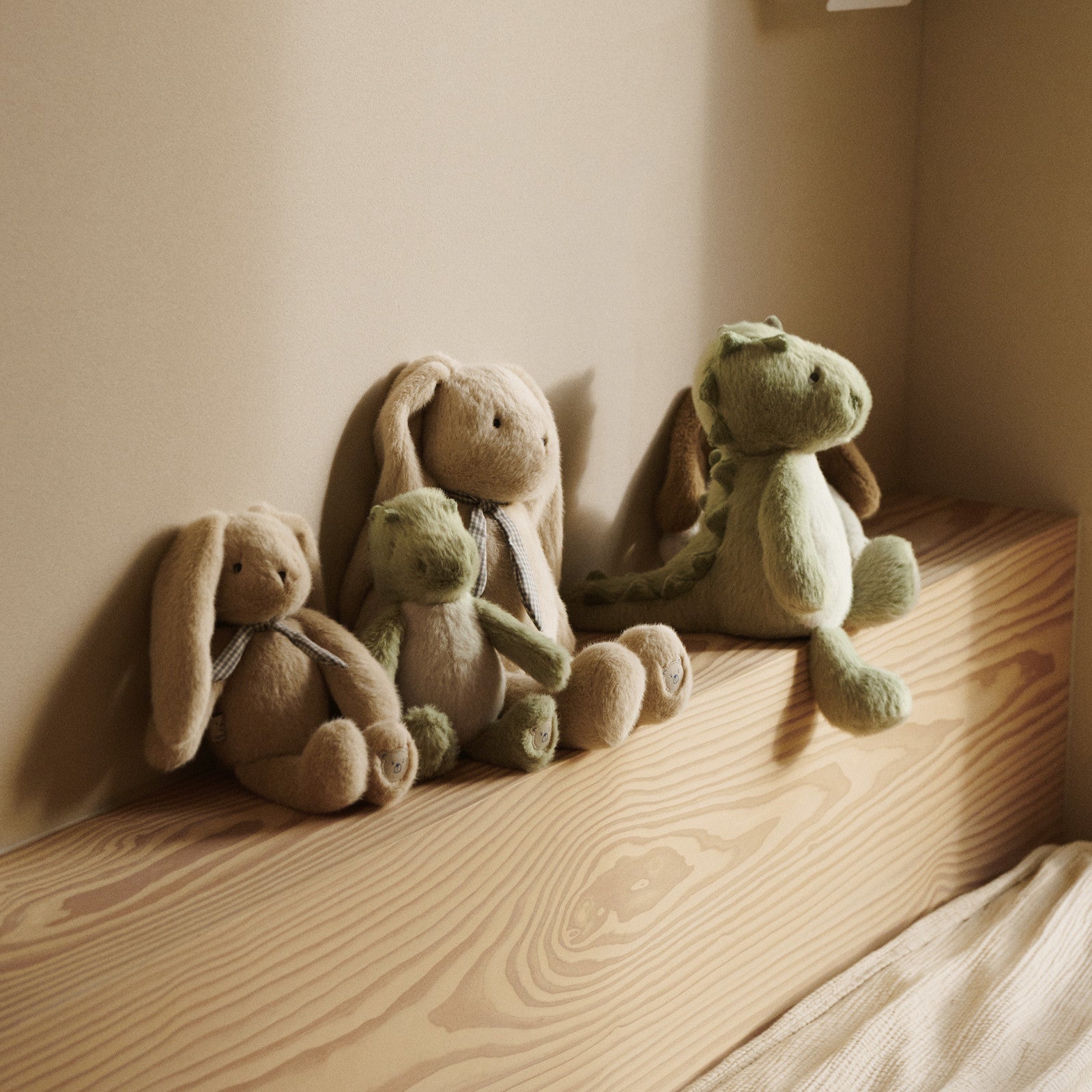 Berto Rabbit Mist plush bunny