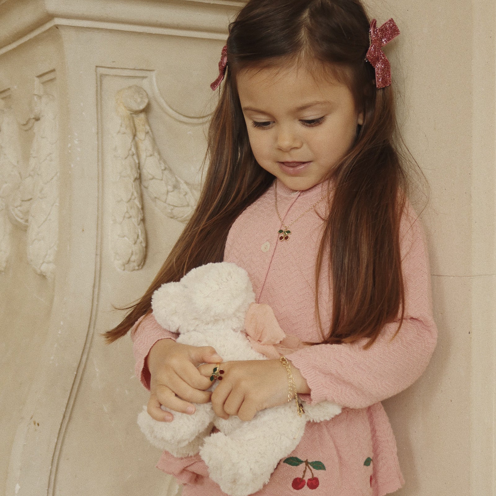 Chien en peluche Madeleine Fiola