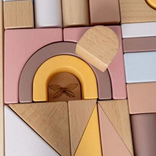 Bauklötze aus Holz Rosa