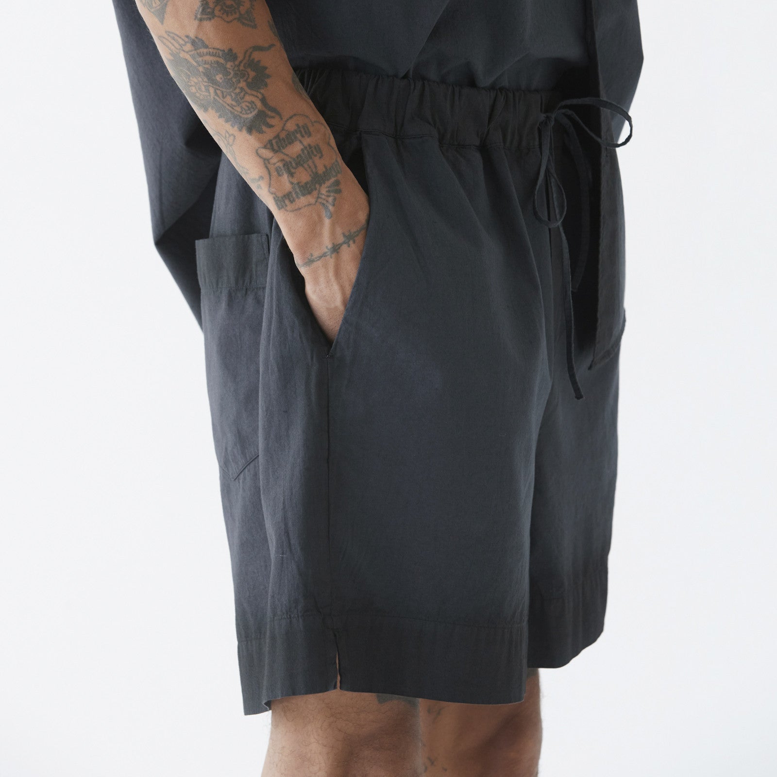 John shorts washed black