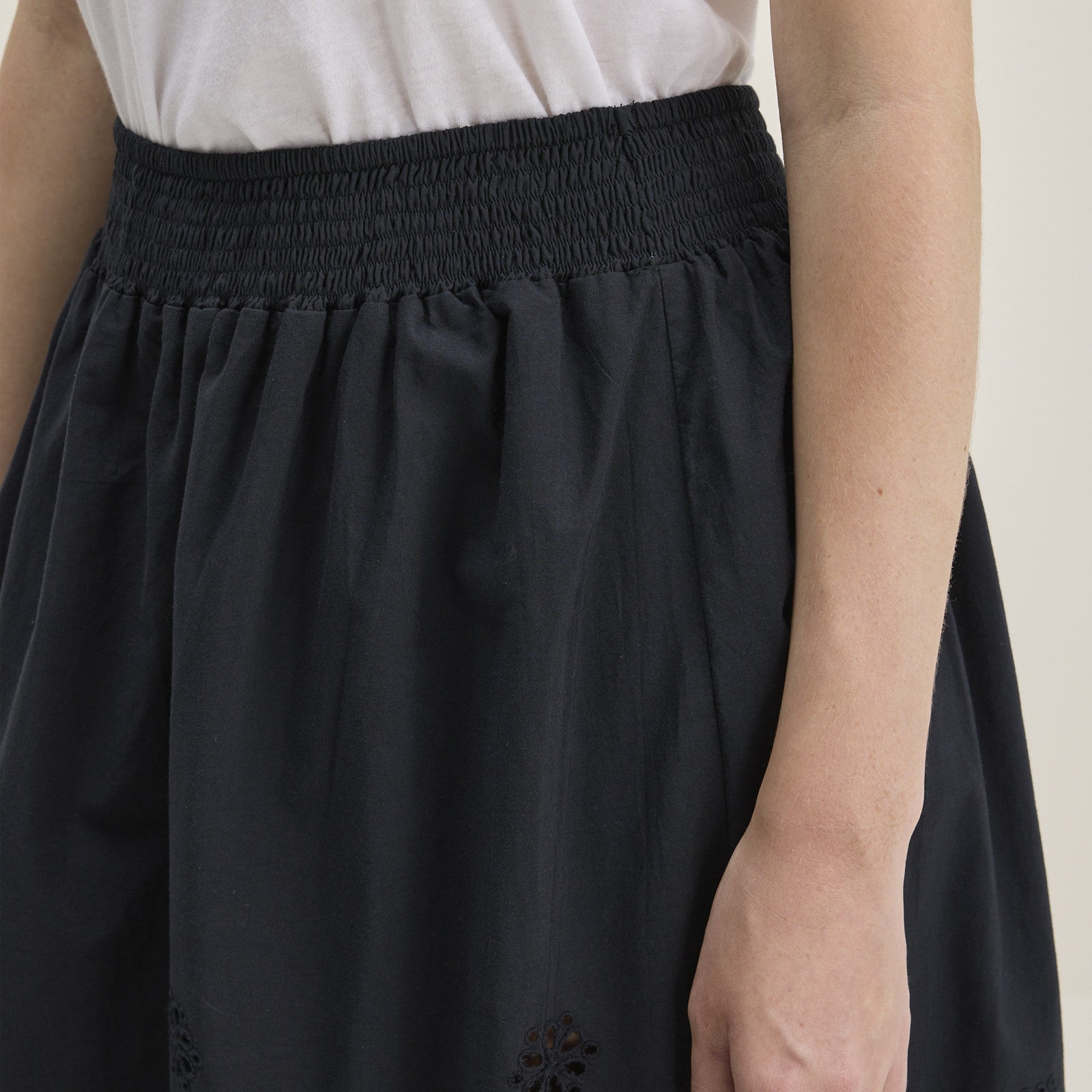 Rock Dorine Black Beauty