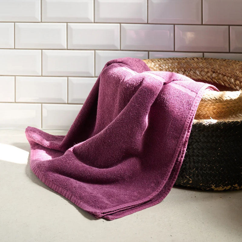 Tilda bath towel plum 100x150 cm