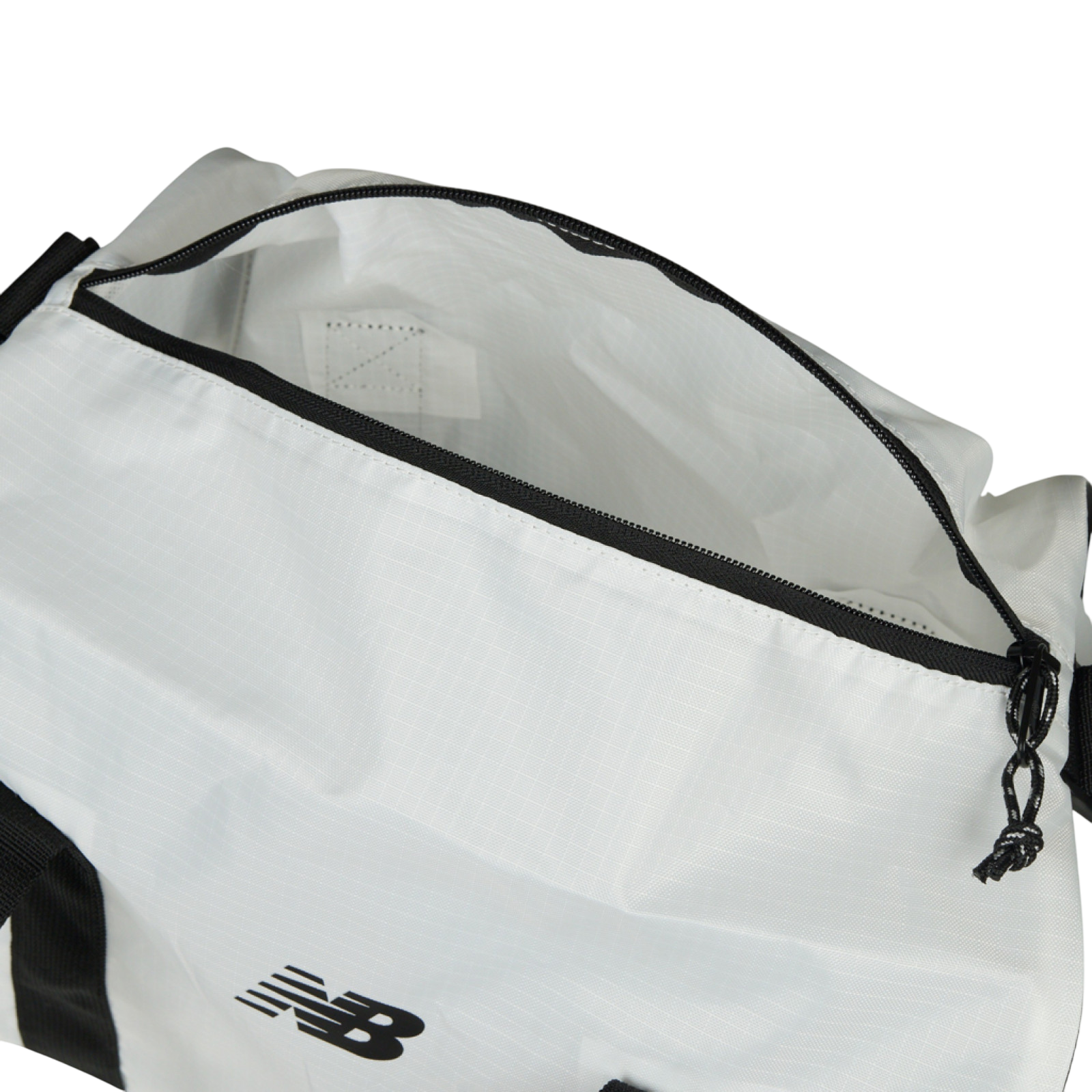 Bag Essentials Small Duffel white