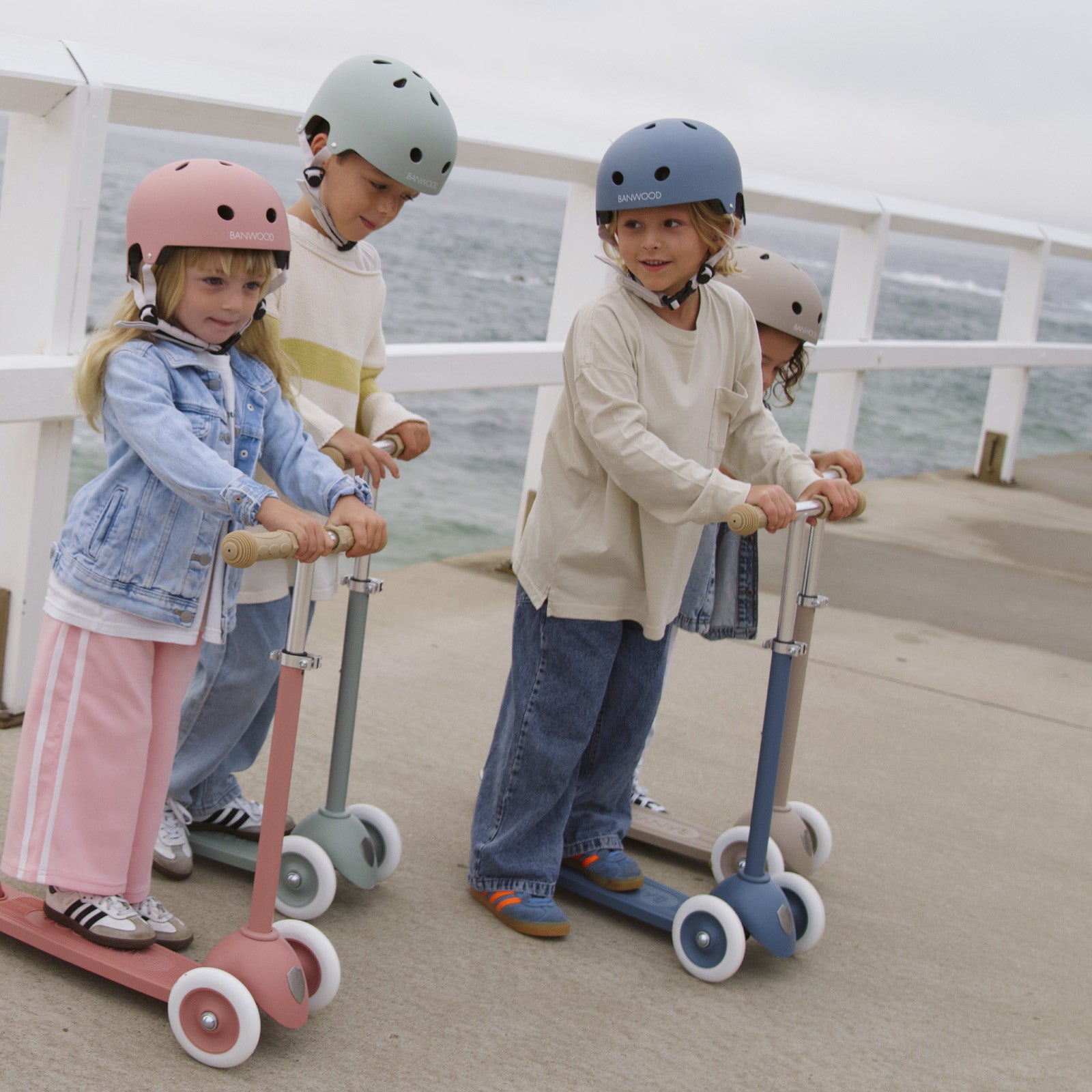 Eco Kinderhelm Banwood Deepsea