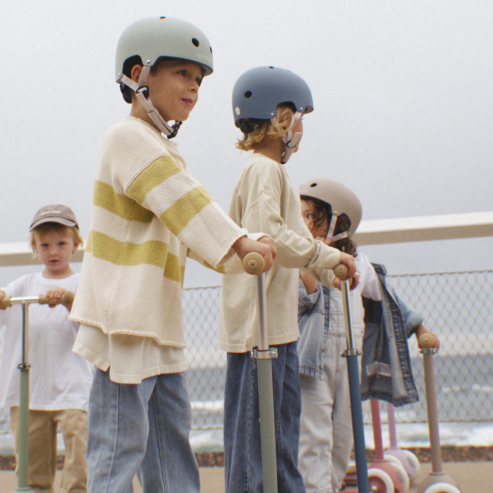 Eco Kinderhelm Banwood Deepsea