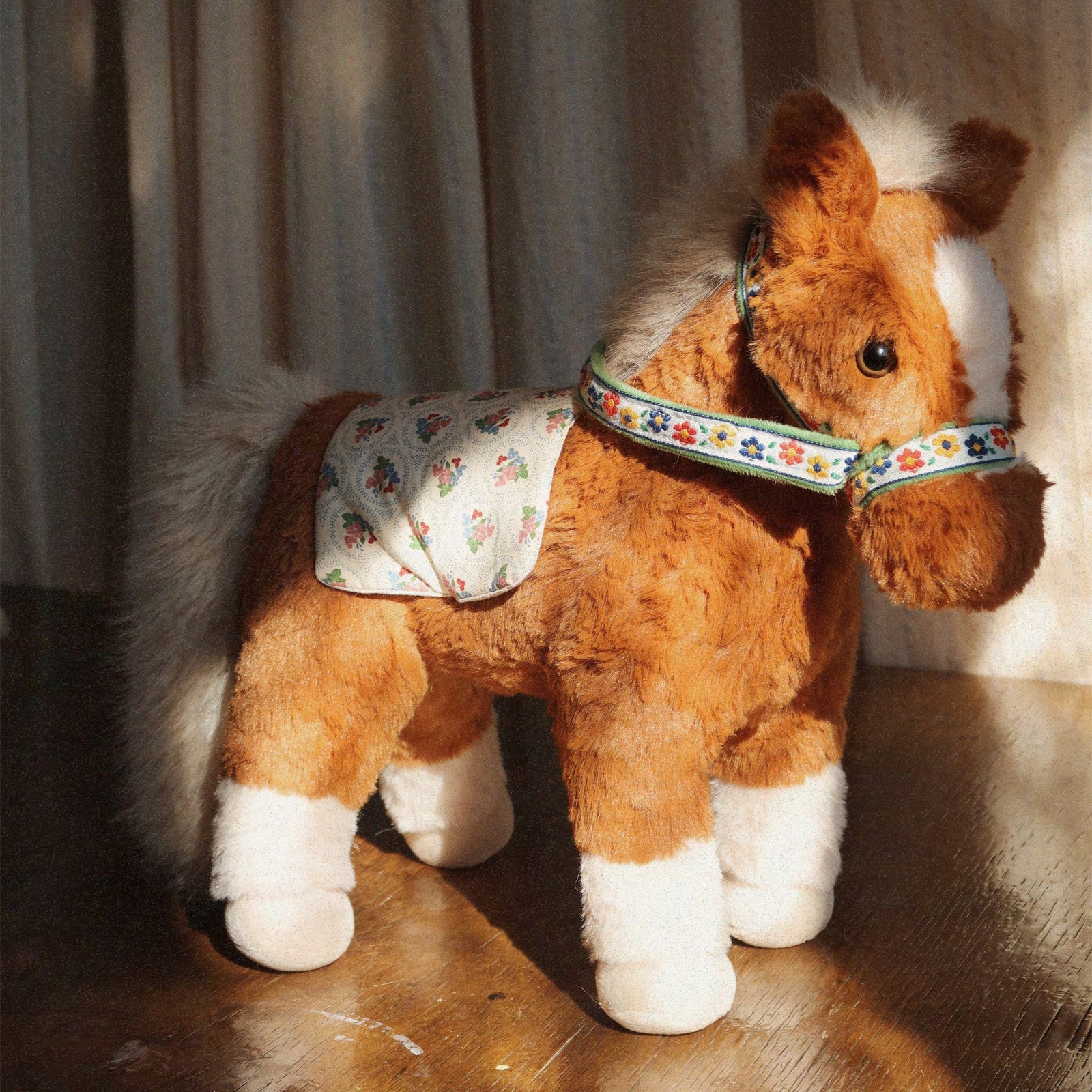 Cheval en peluche Fiona Multi