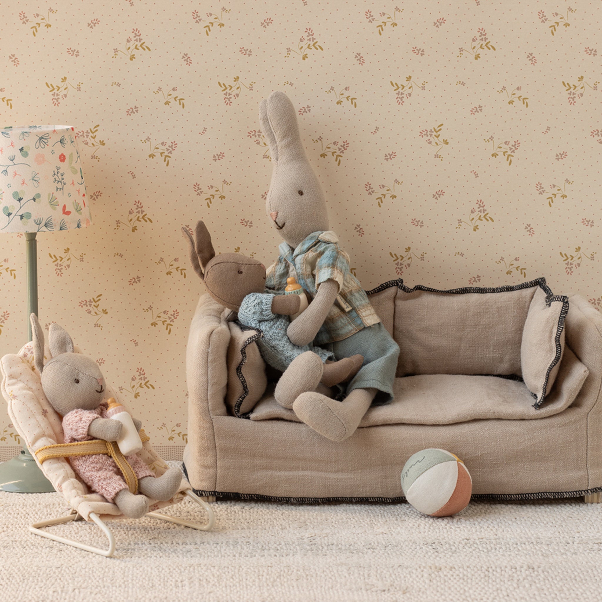 Maileg babysitter micro cream