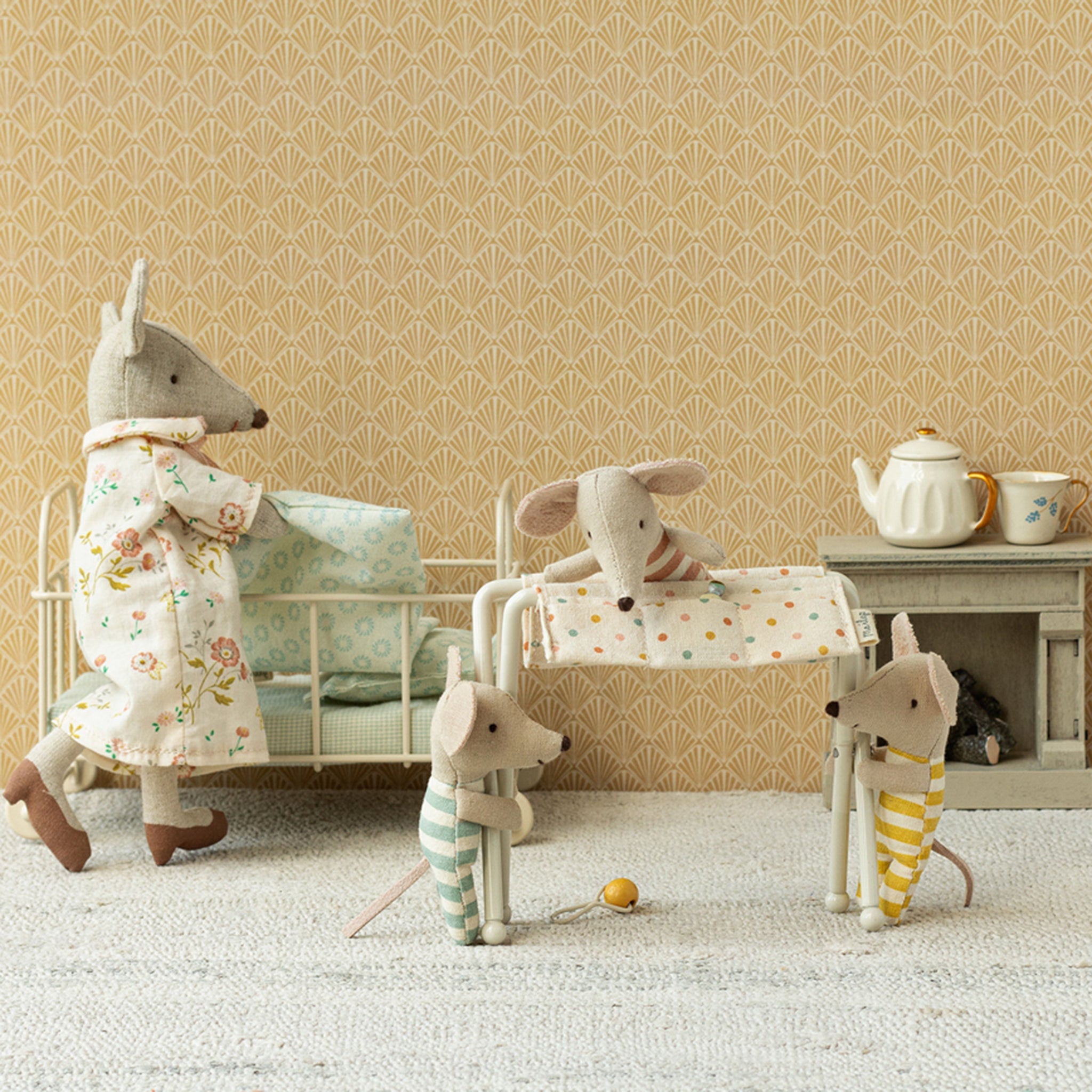 Maileg Wickeltisch Babymaus Weiss