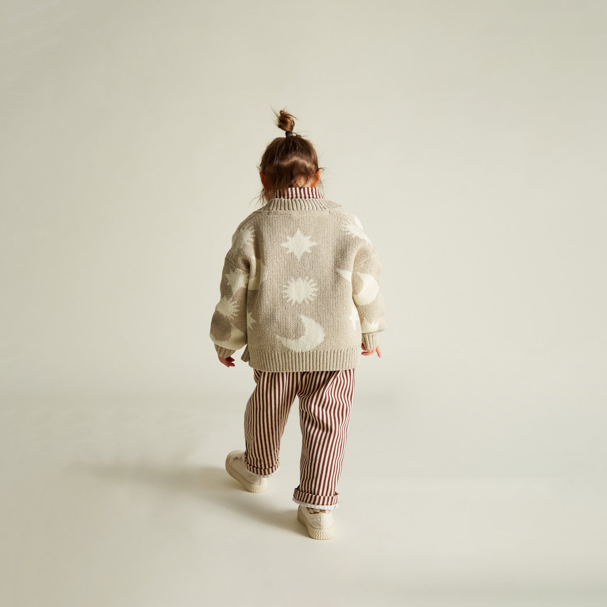 Cardigan Abstract Neutral Moon Star