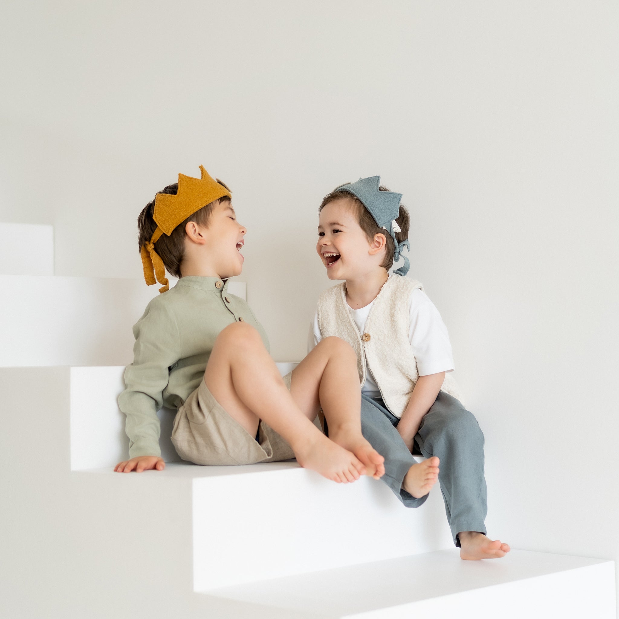 Birthday crown merino wool curry