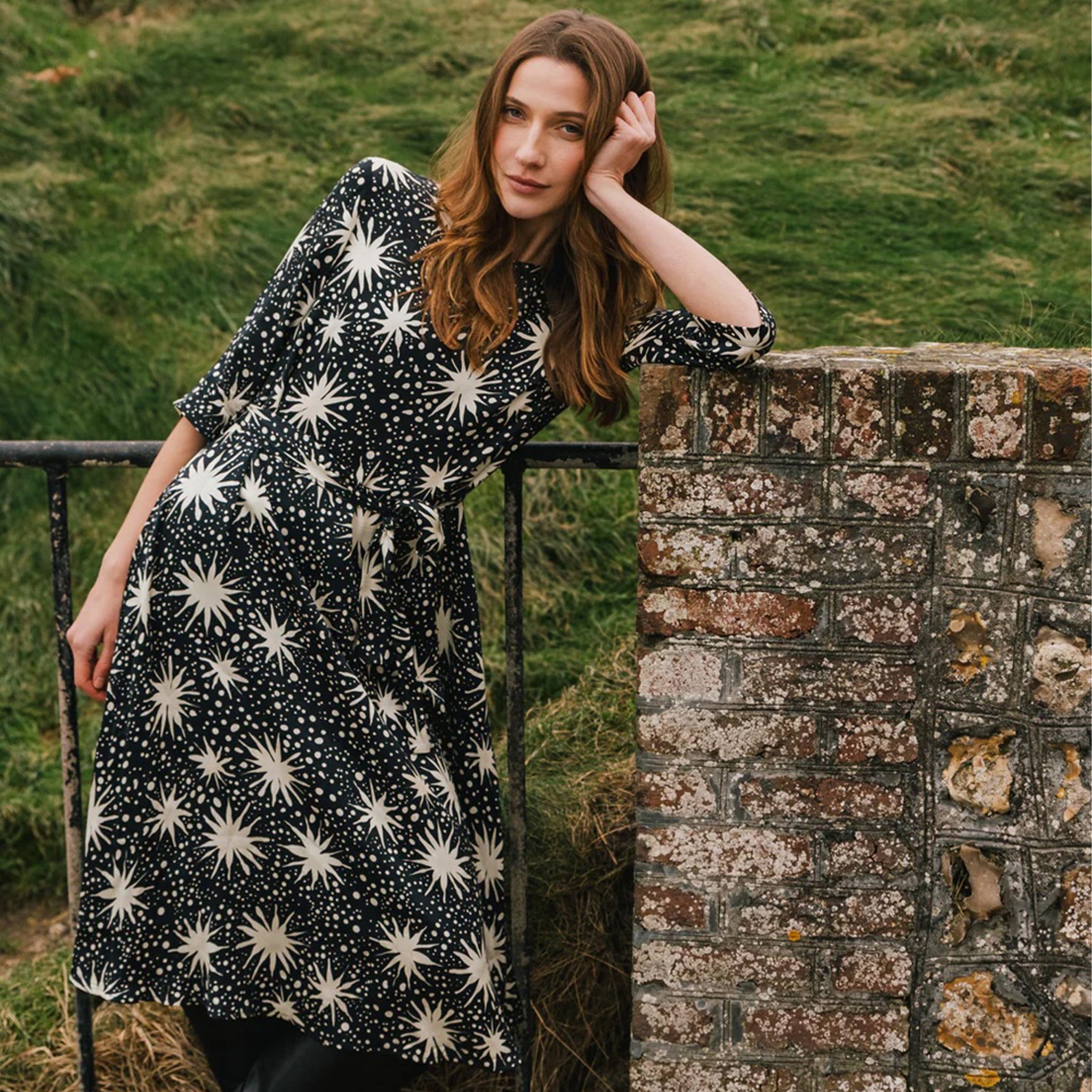 Adult Kleid Amiga Constellation Black Ecru