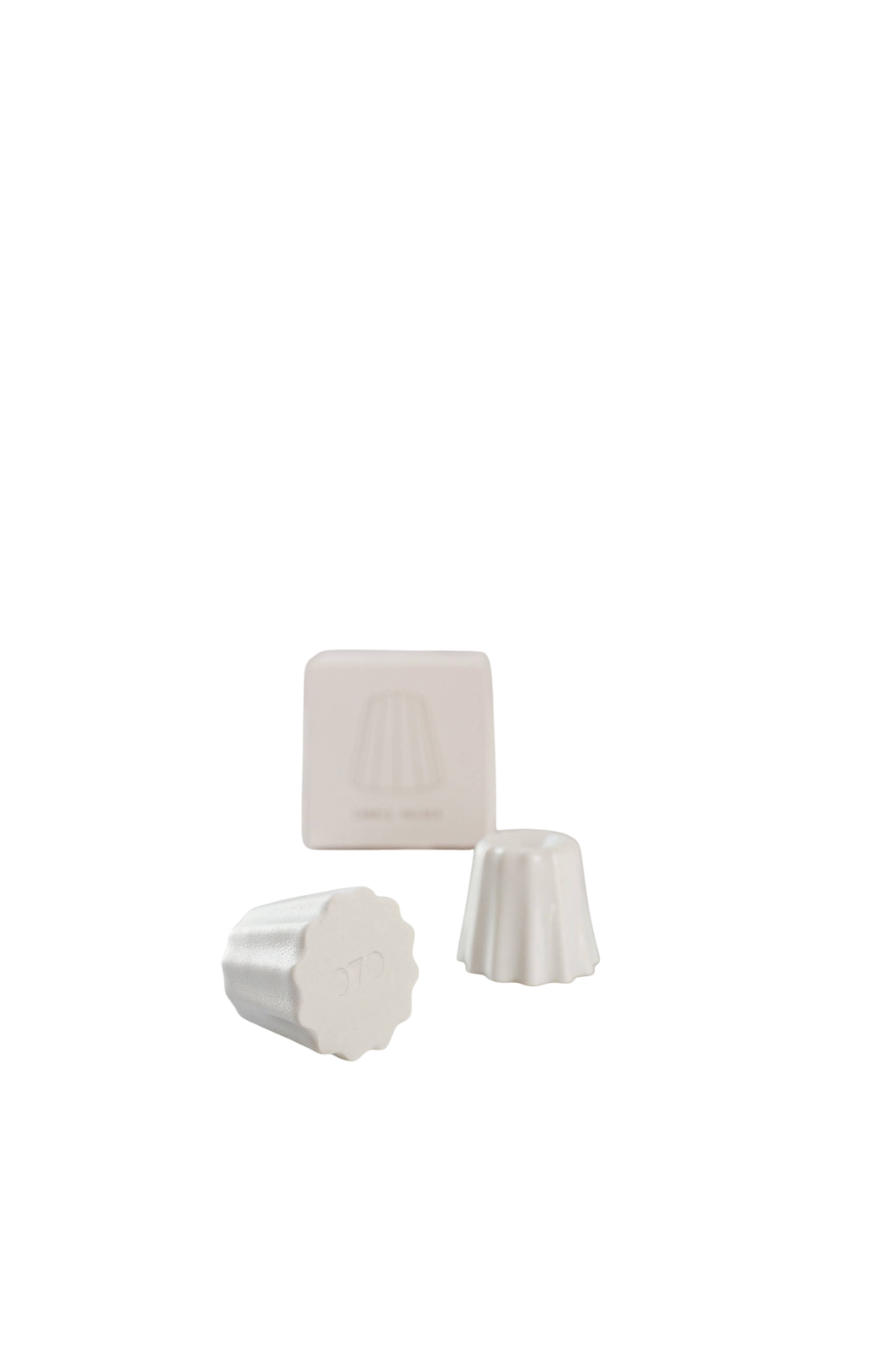 Petit bougeoir en porcelaine, blanc mat