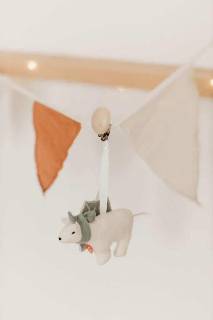 Wooden clip with polar bear