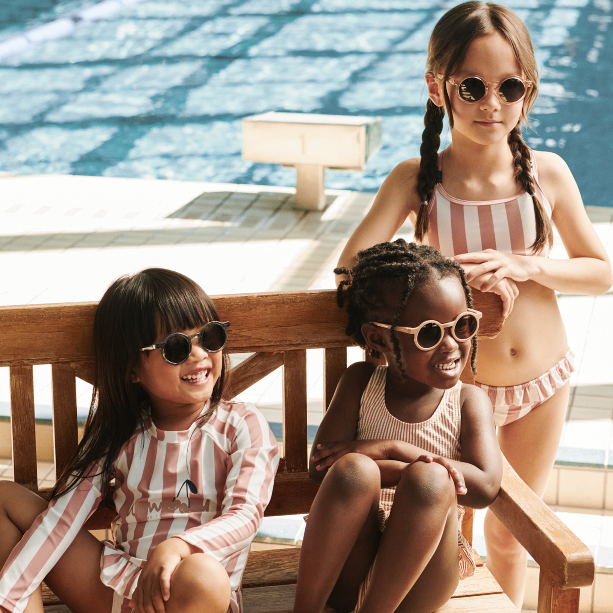 Lunettes de soleil Darla 4-10 ans. Rose transparent