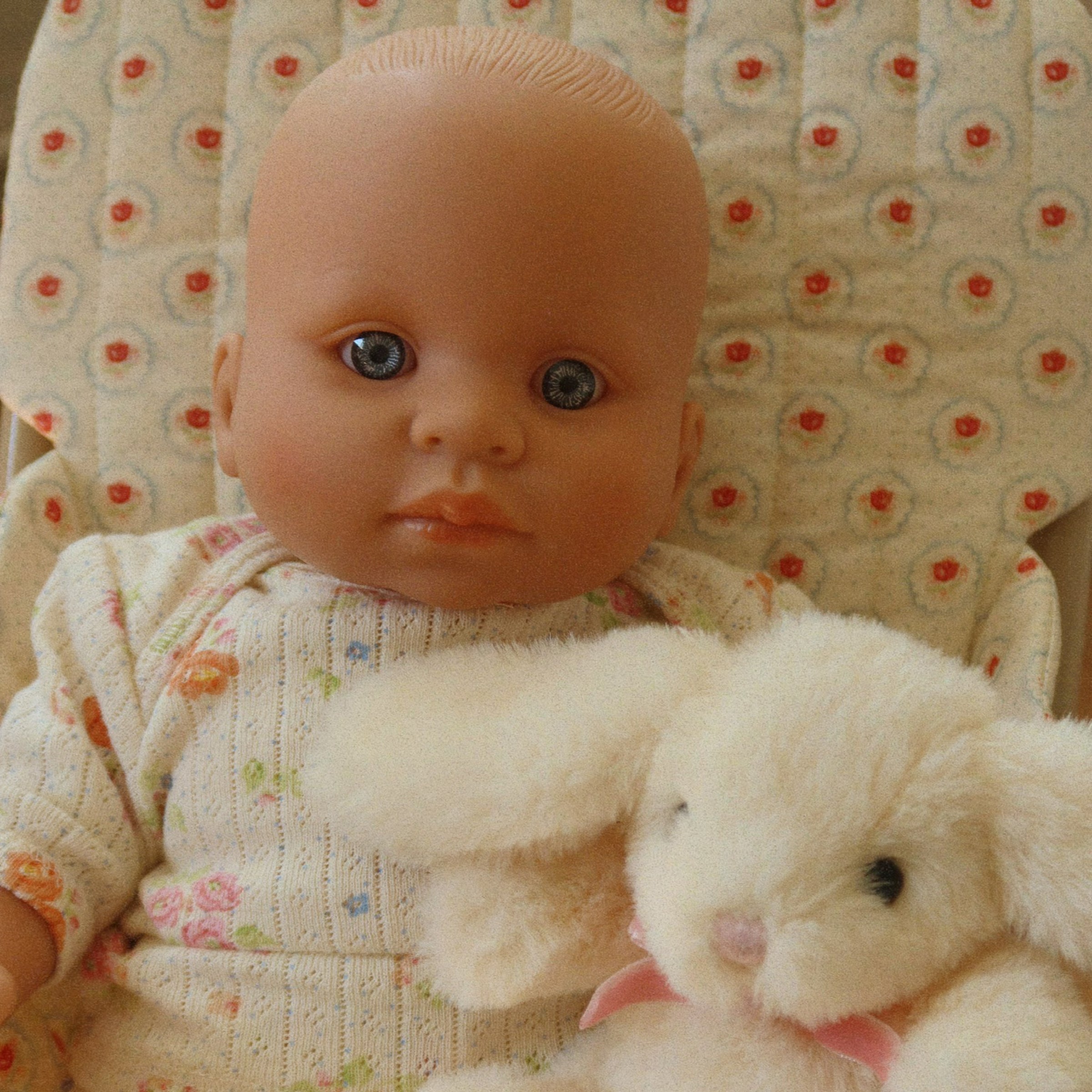 Puppe mit Teddy Nonoka