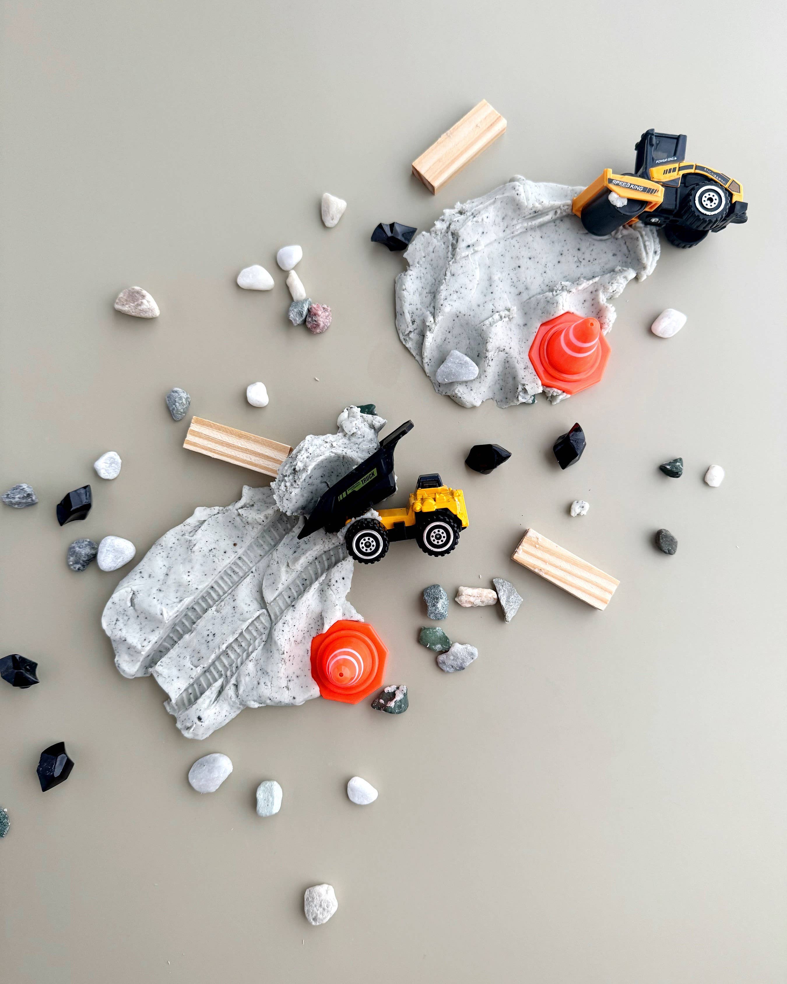 Building site putty set to take away