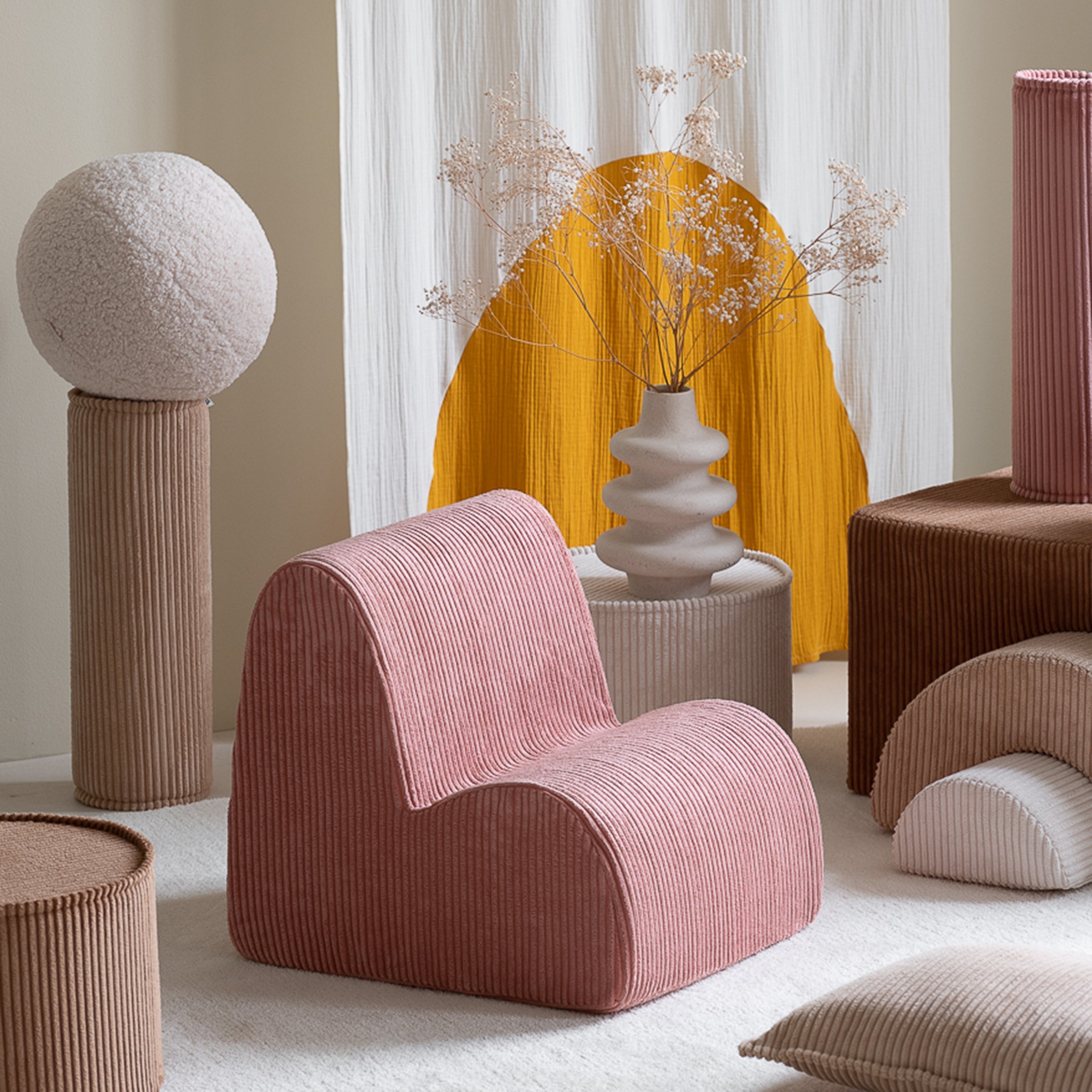 Mousse rose Cloud Chair