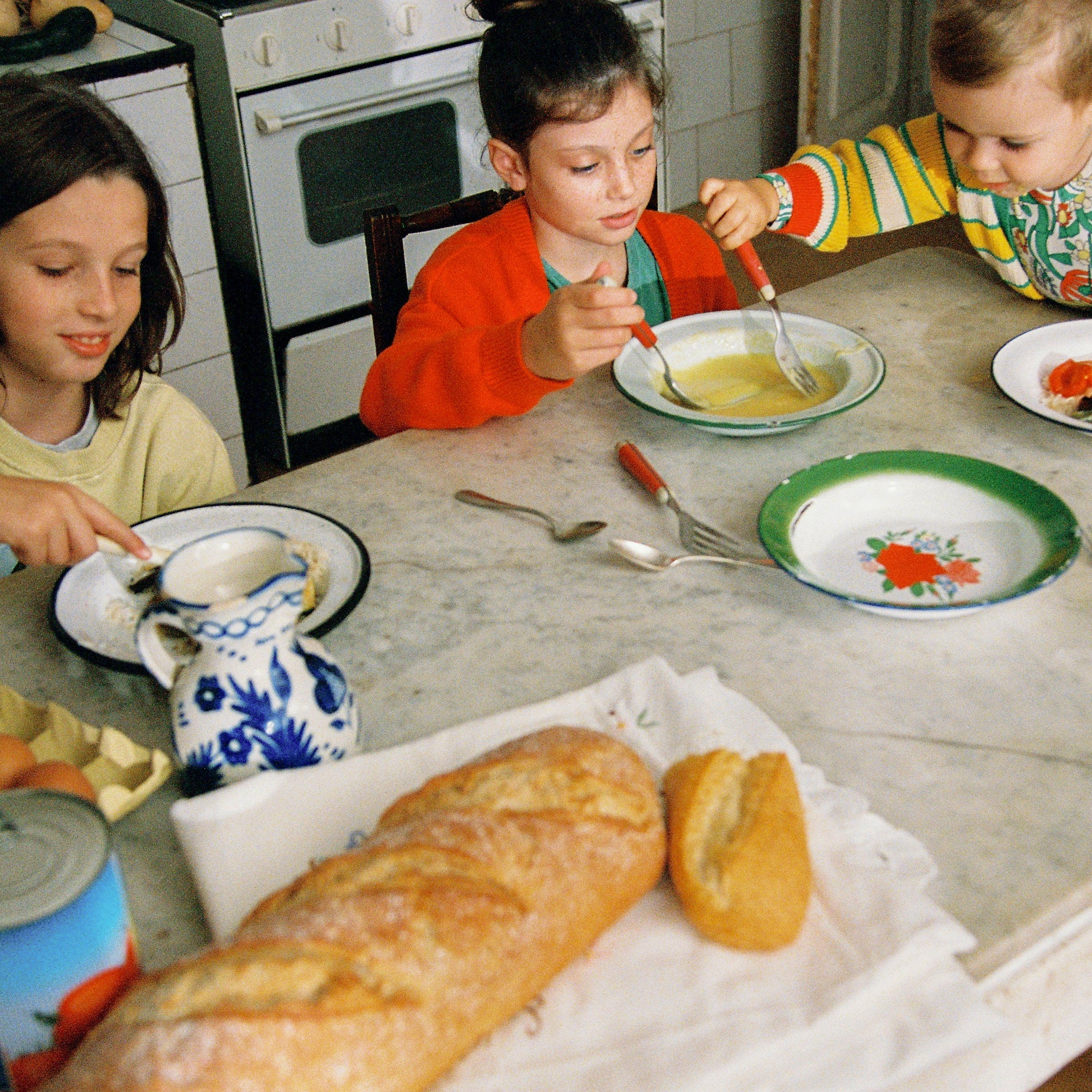 Cardigan Pixel Daisy Red