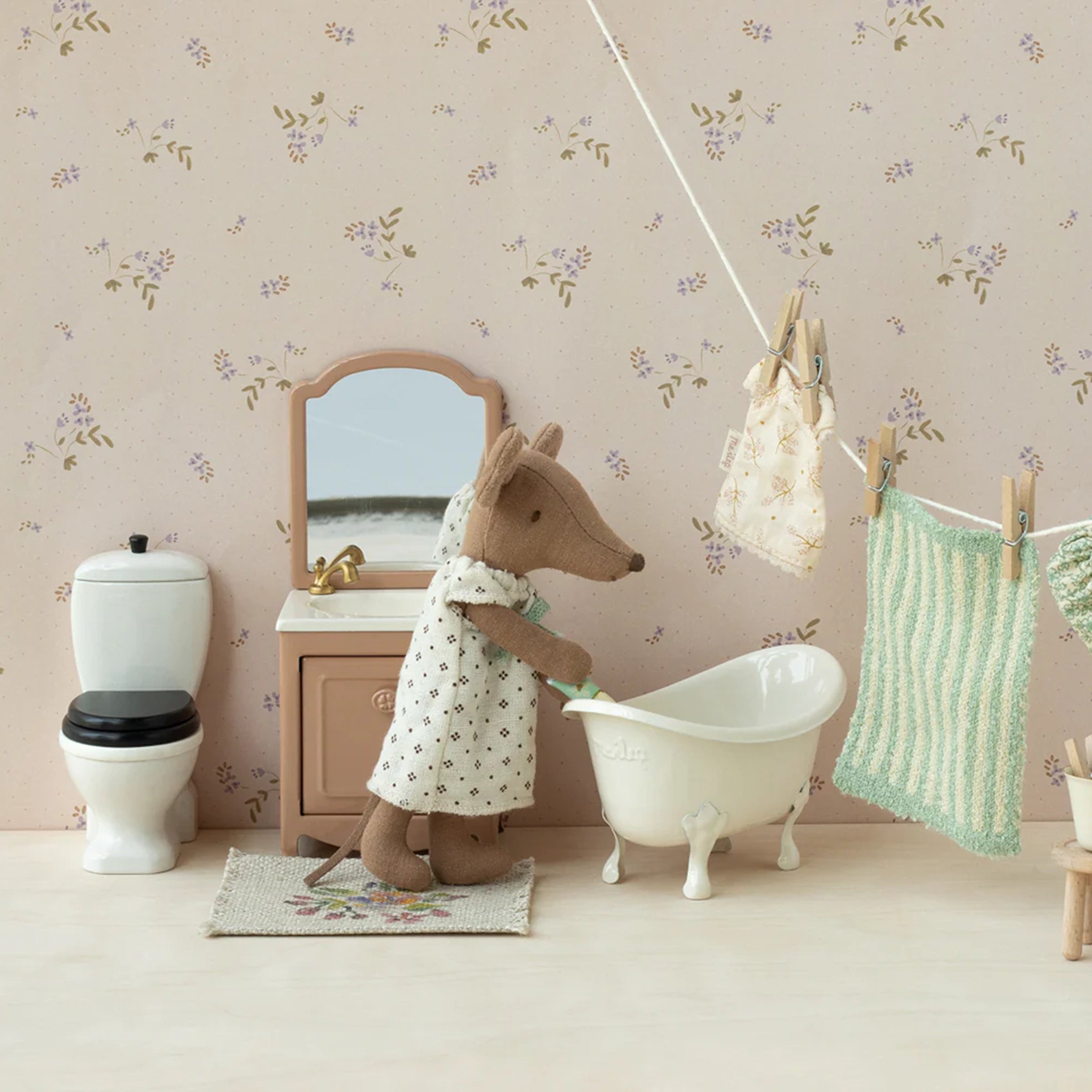 Maileg Washbasin chest of drawers Mouse Dark