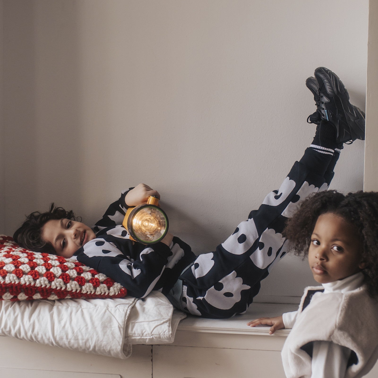 Trainerhose Ghostify Black