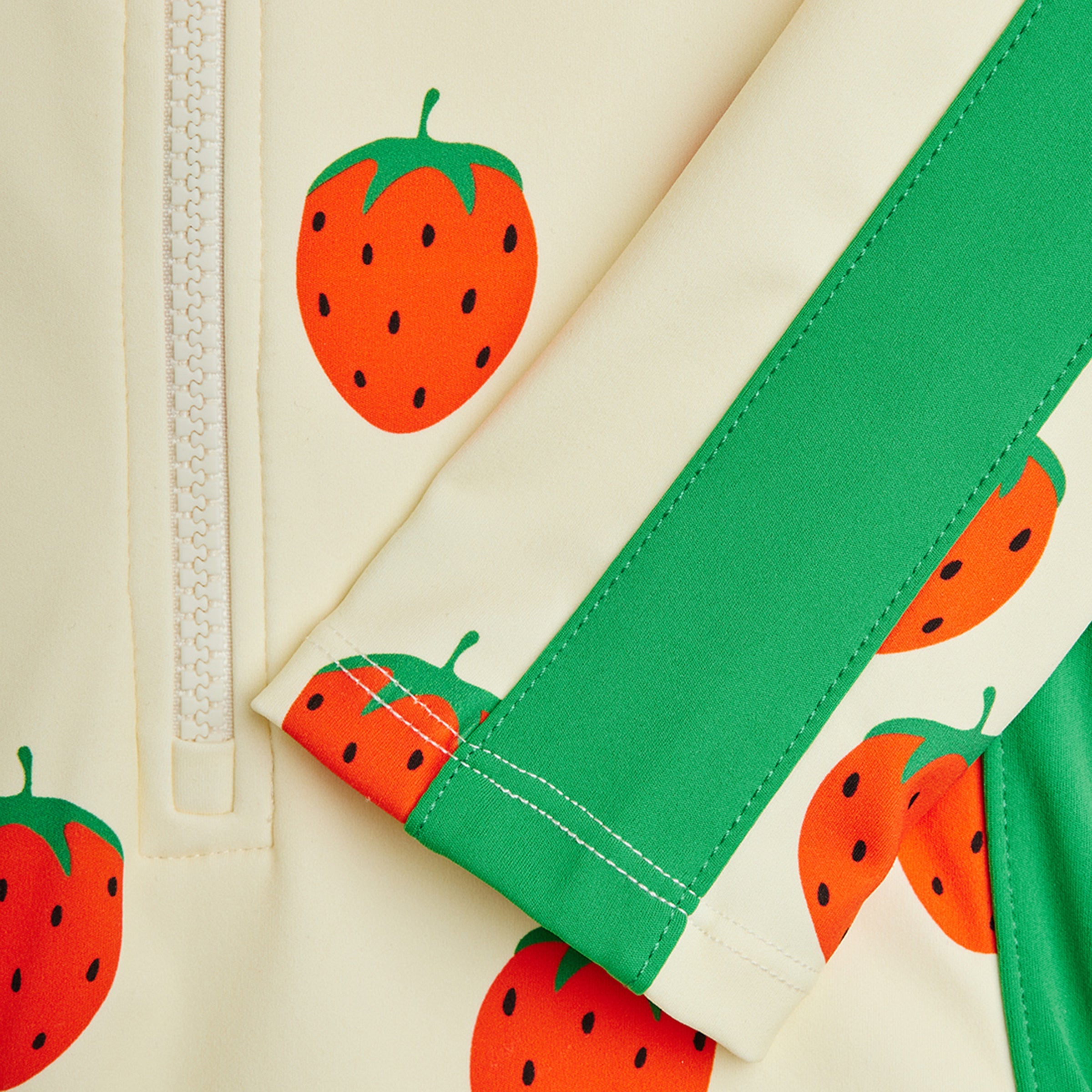 Swimsuit UVP Strawberries Off White