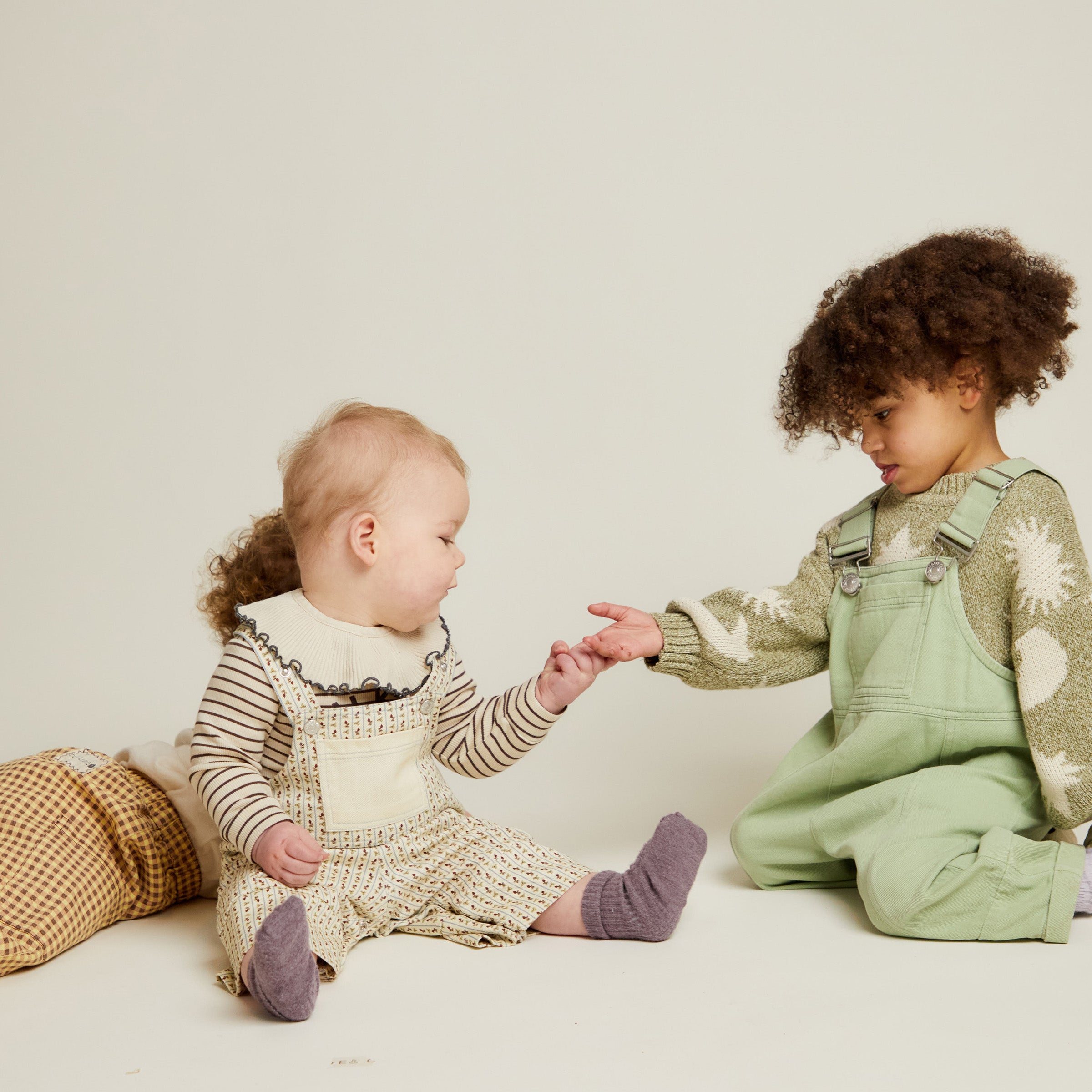 Cozmo Matcha Moon & Stars Sweater Matcha