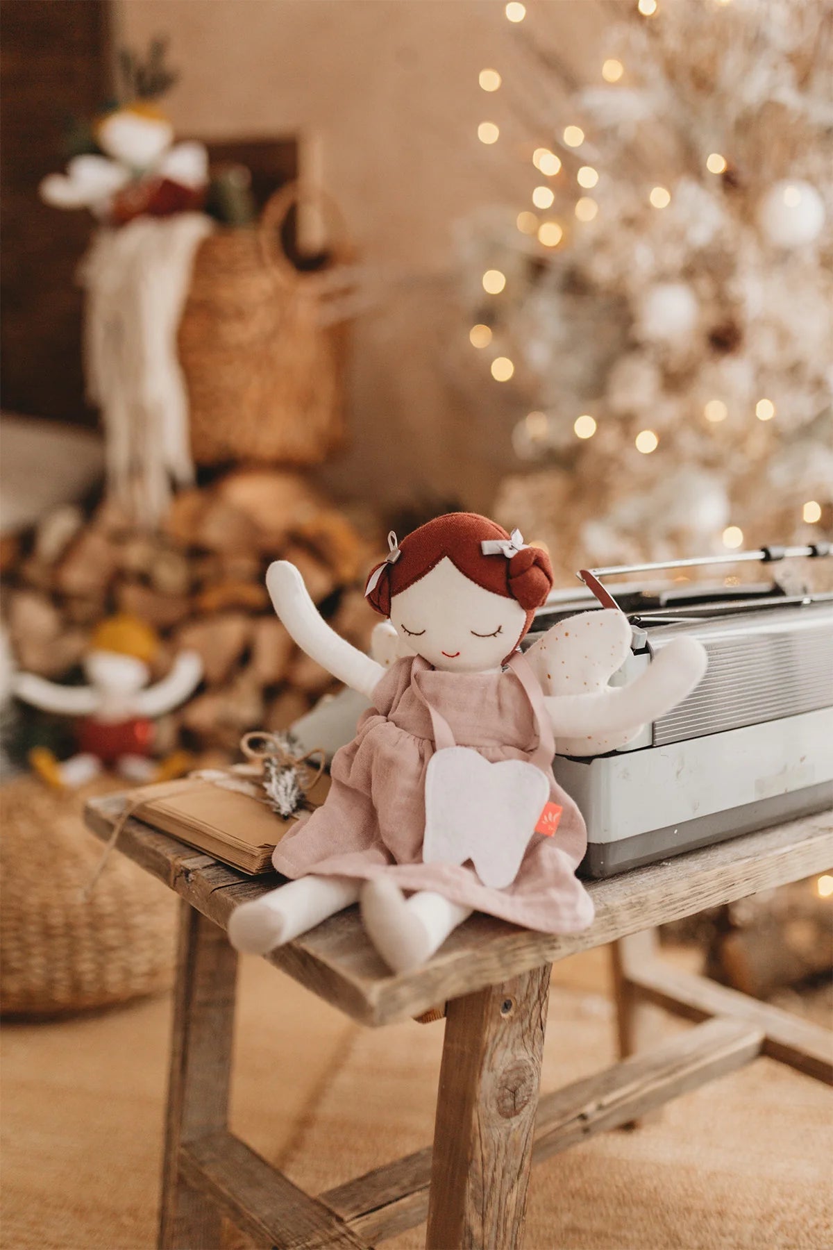 Poupée en peluche fée des dents