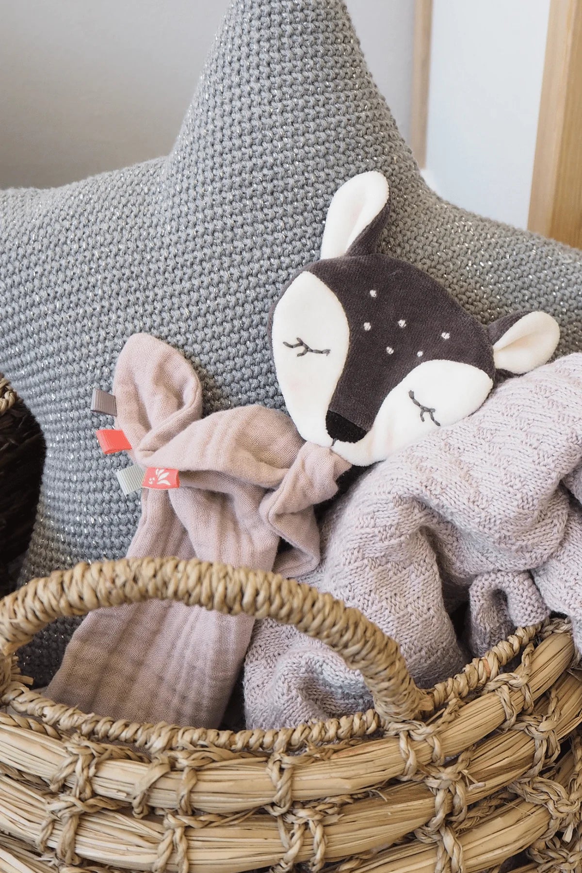 Doudou chevreuil rose