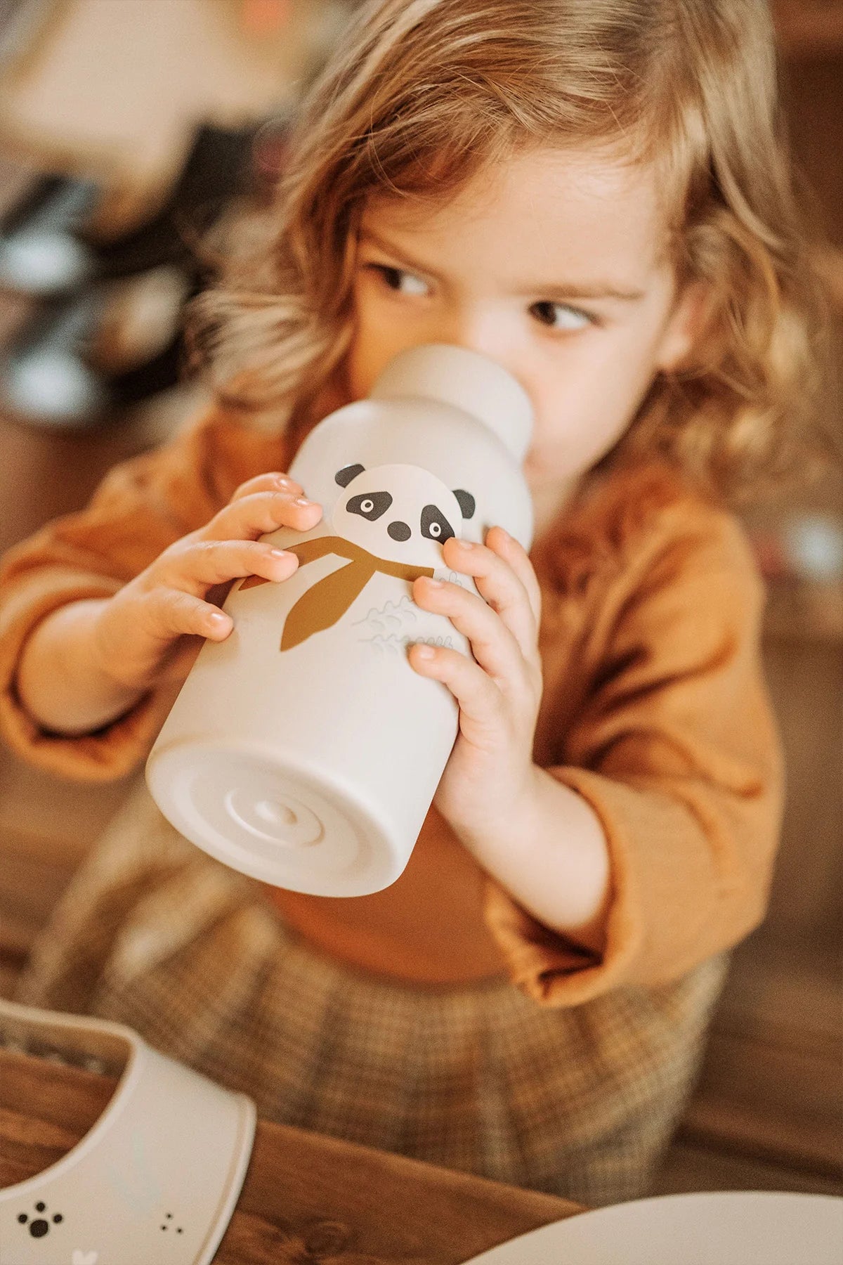 Panda drinking bottle