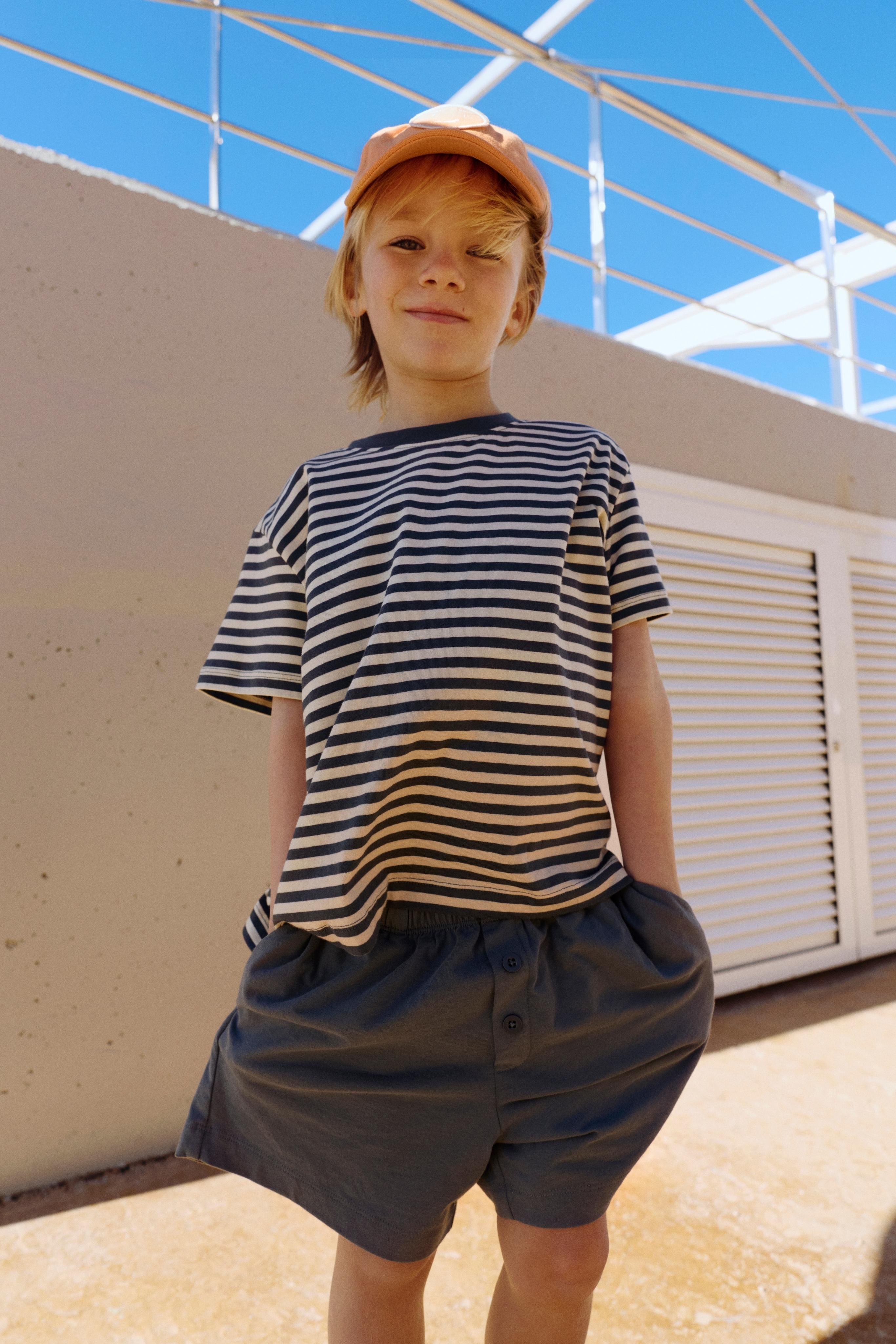 Short Bouton Bleu Gris