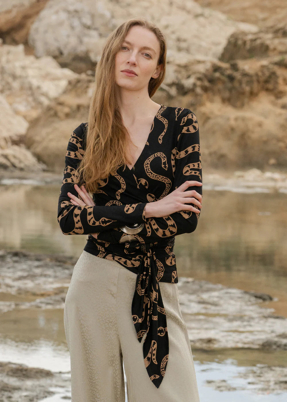 Adult Cardigan Ballet Medusa Schwarz Beige